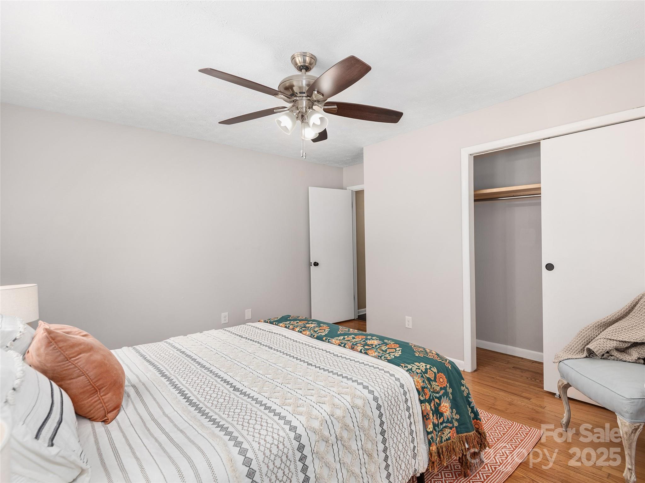 25/27 Oakdale Drive Property Photo 18