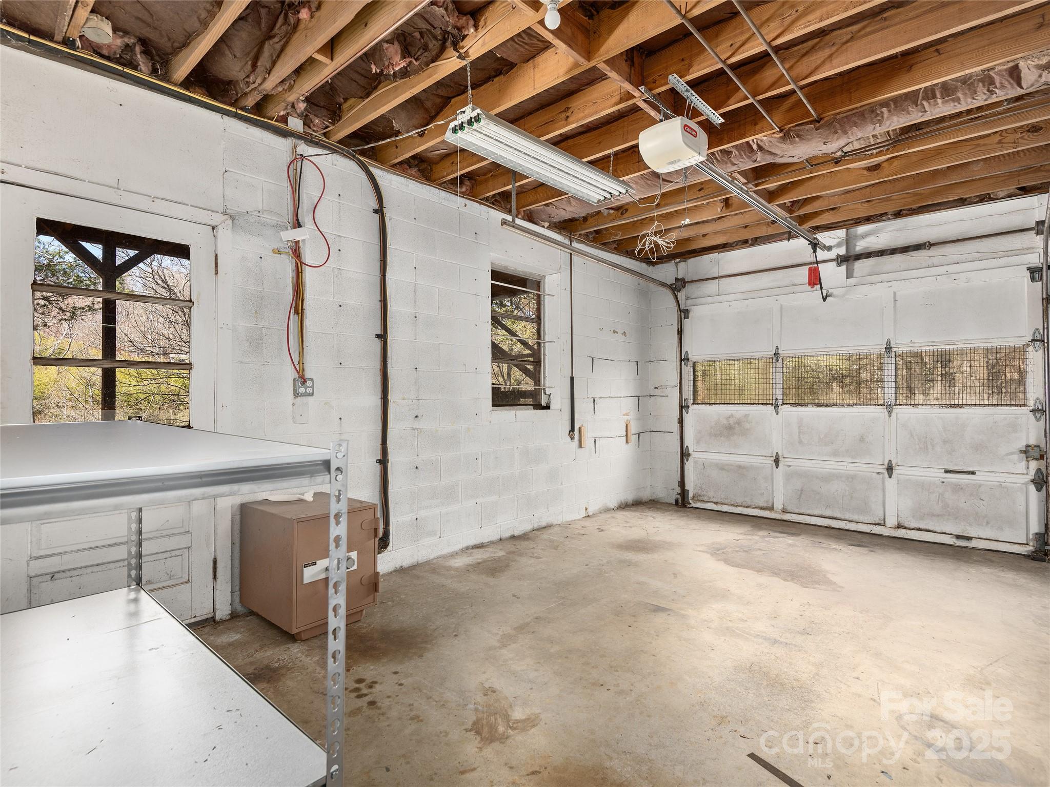 25/27 Oakdale Drive Property Photo 25