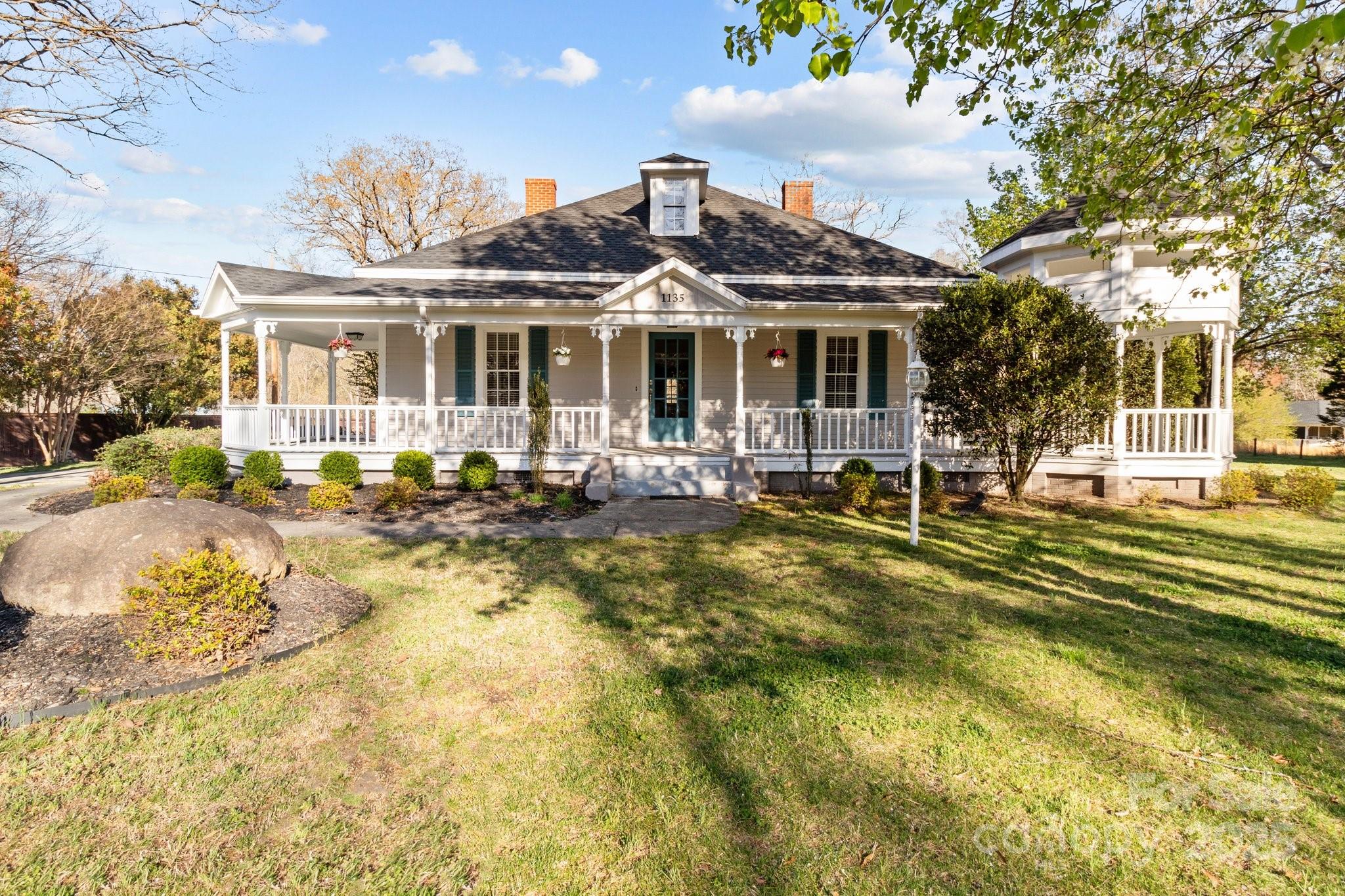 1135 Old Charlotte Road Property Photo