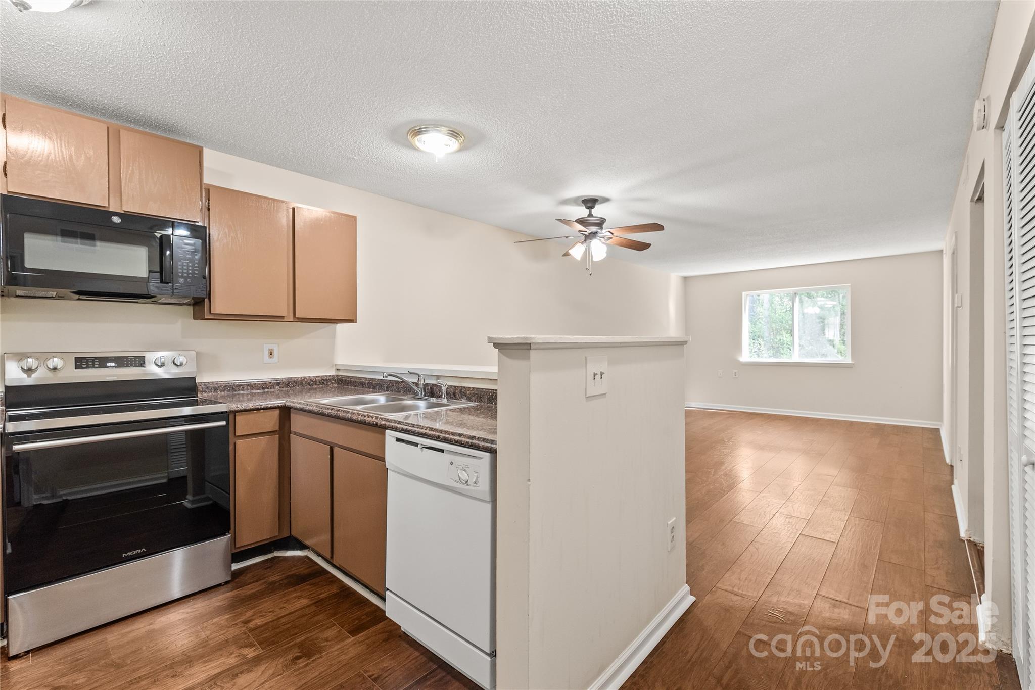 1606 Eagles Place J101 Property Photo