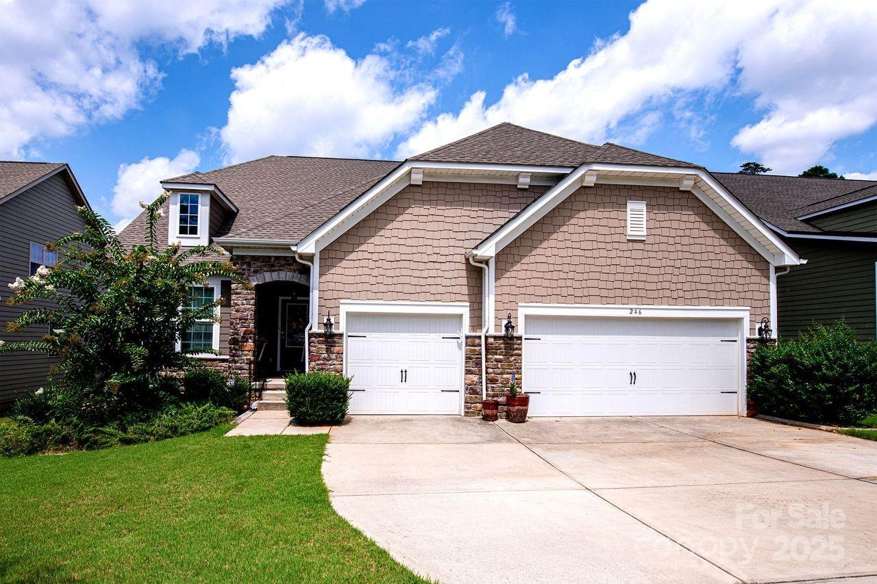 246 Sweet Briar Drive Property Photo 1