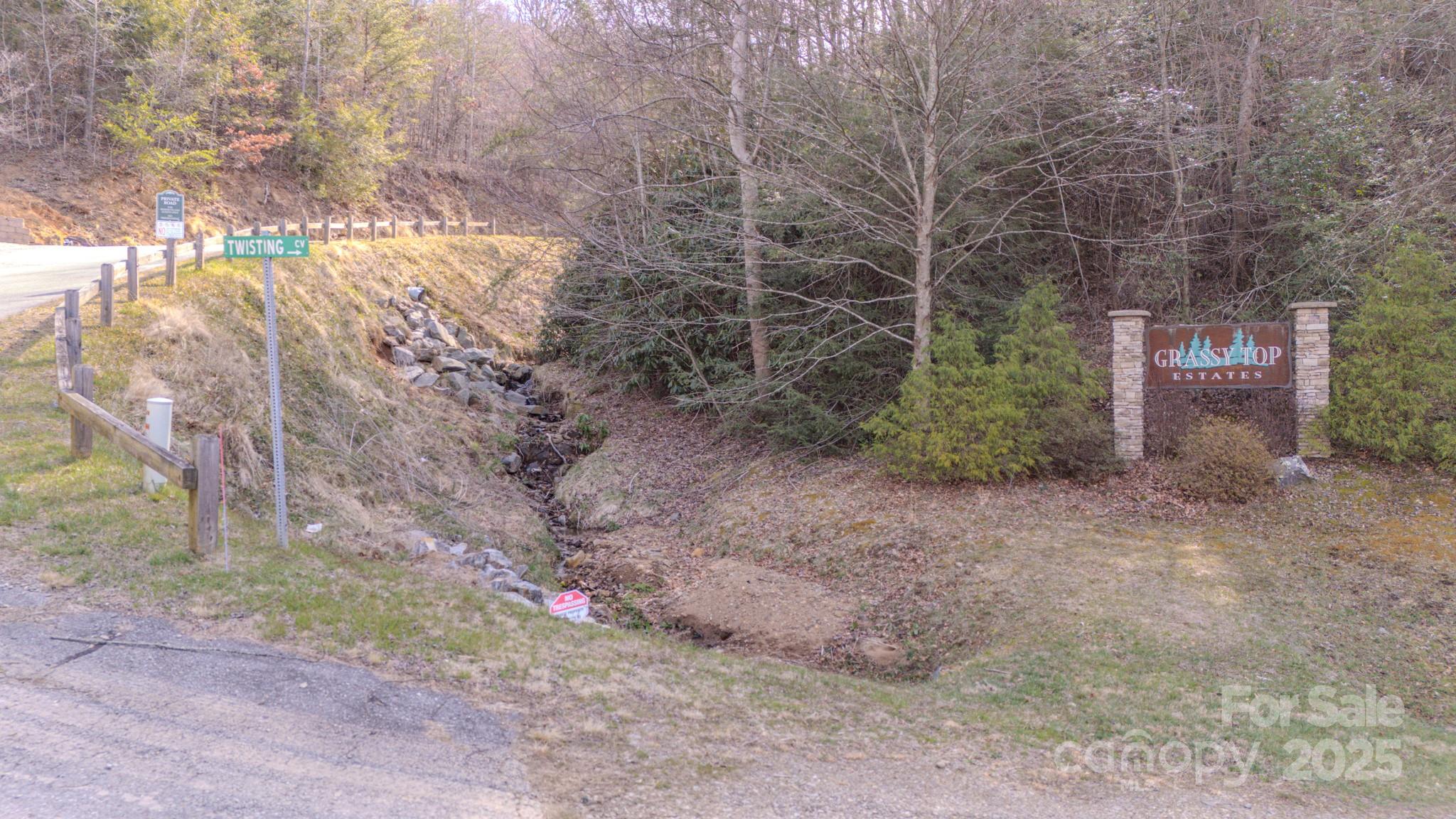508 Blake Drive 18 & 19 Property Photo 3