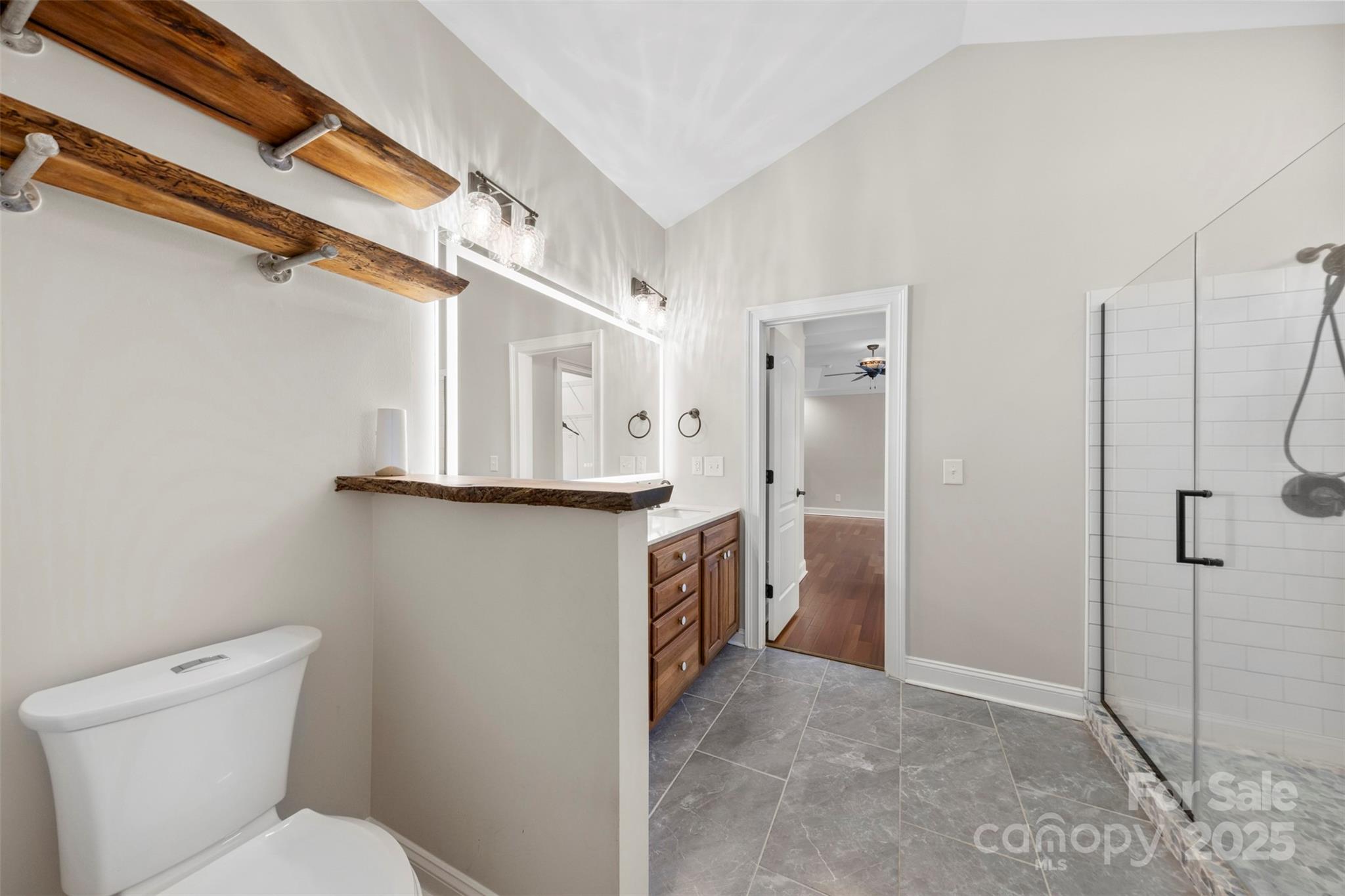 1298 Hines Road Property Photo 17