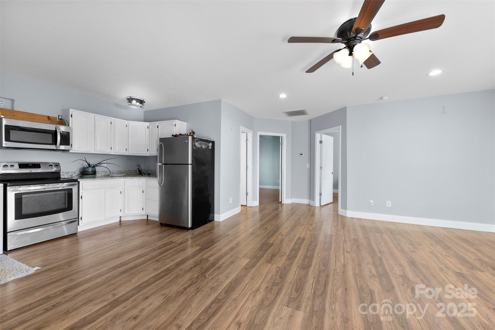 1298 Hines Road Property Photo 25