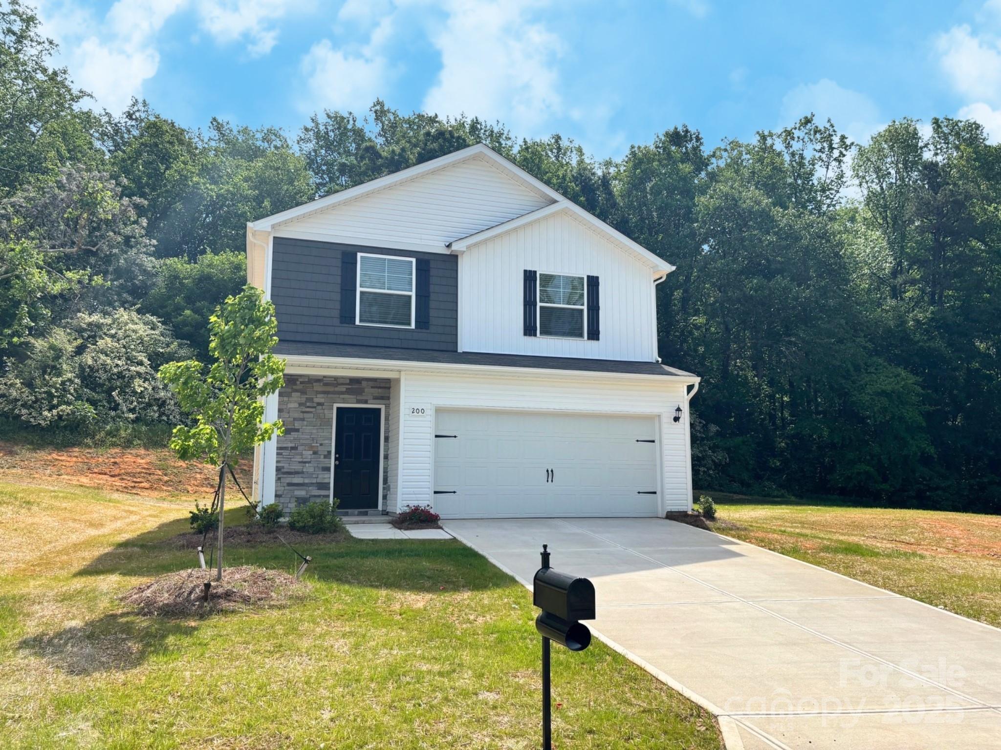 200 Lake George Drive Property Photo