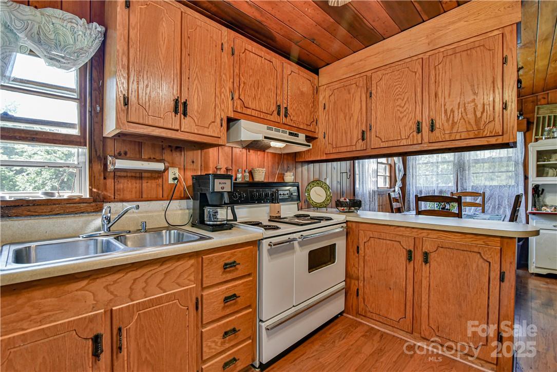 415 Weaverville Road 59 1/2 Pt 59 & Pt 60 Property Photo 45