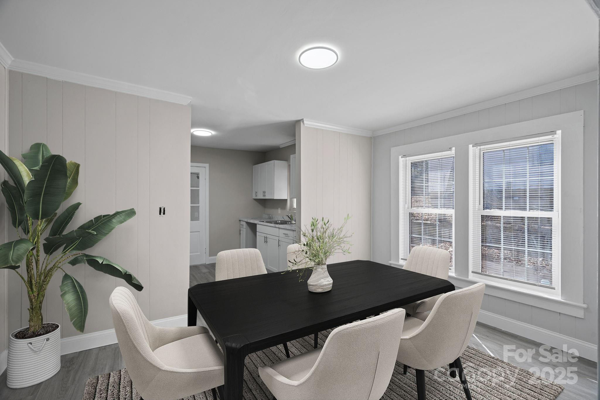 310 Pineview Street Property Photo 1