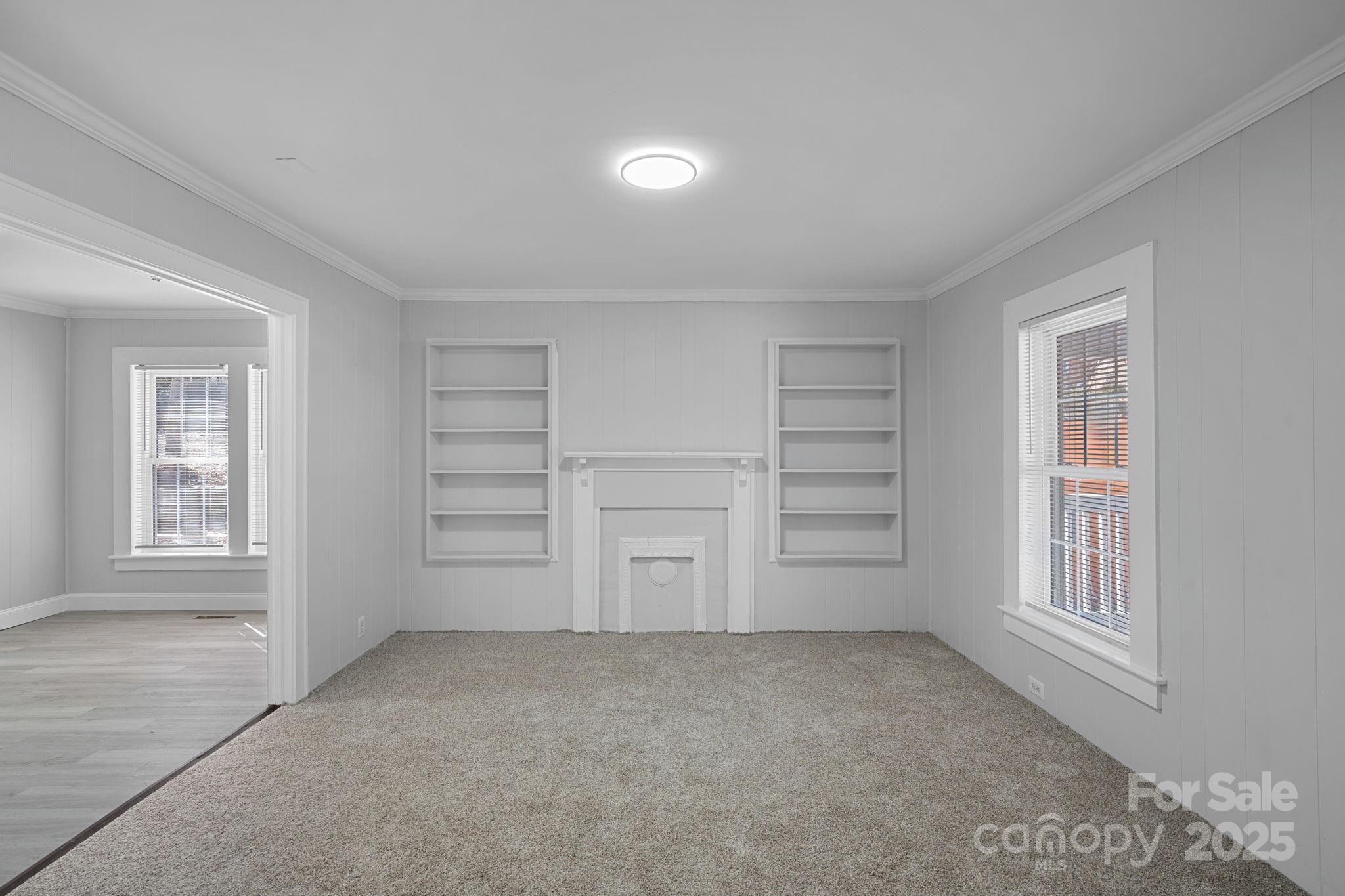 310 Pineview Street Property Photo 7