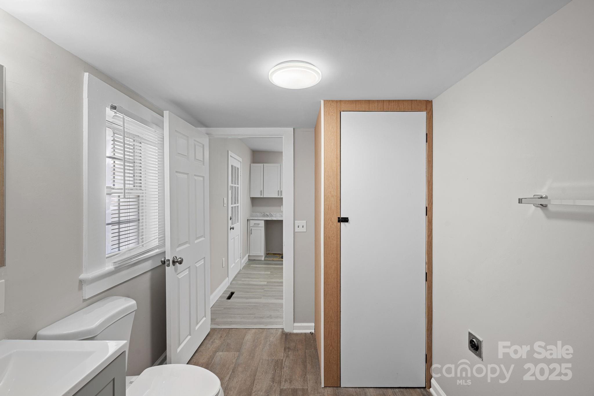 310 Pineview Street Property Photo 16