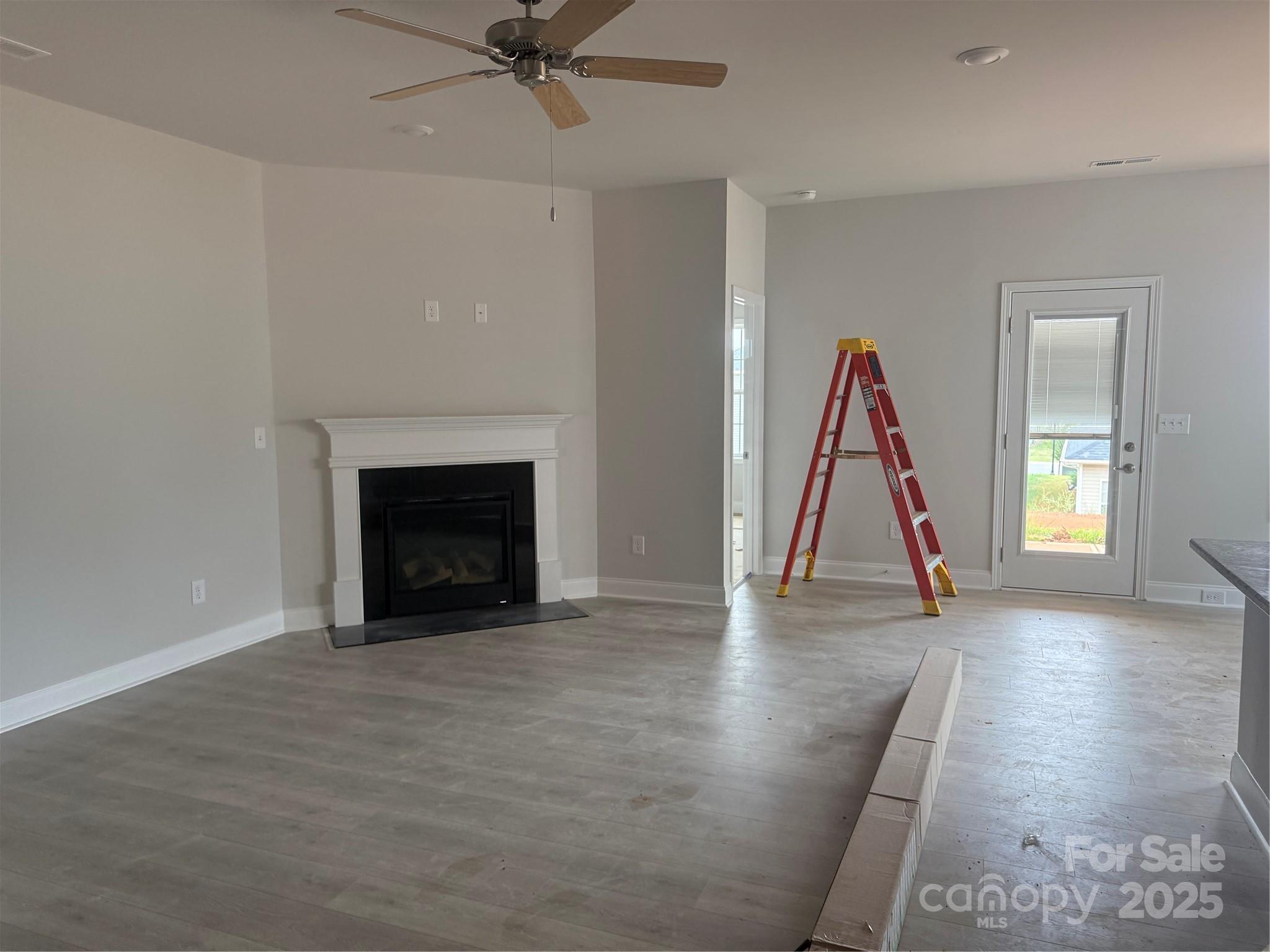 713 Inwood Hill Drive 96 Property Photo 10