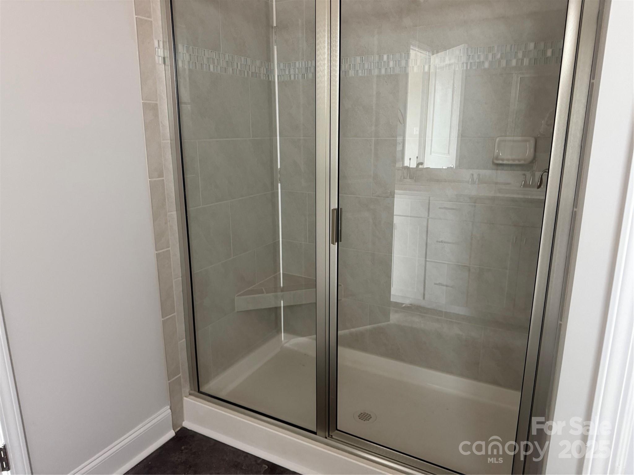 713 Inwood Hill Drive 96 Property Photo 13