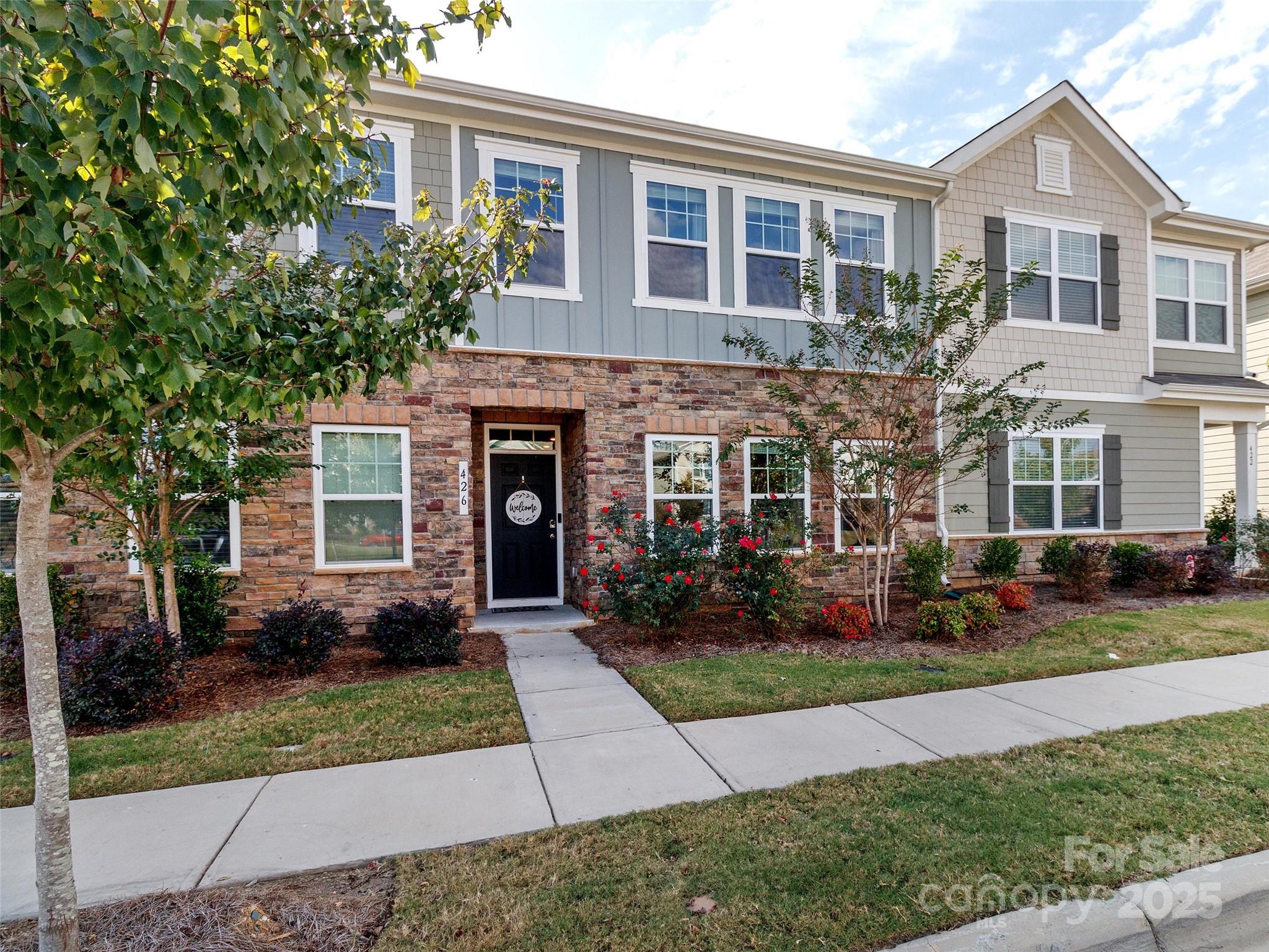 426 Kenwood View Property Photo