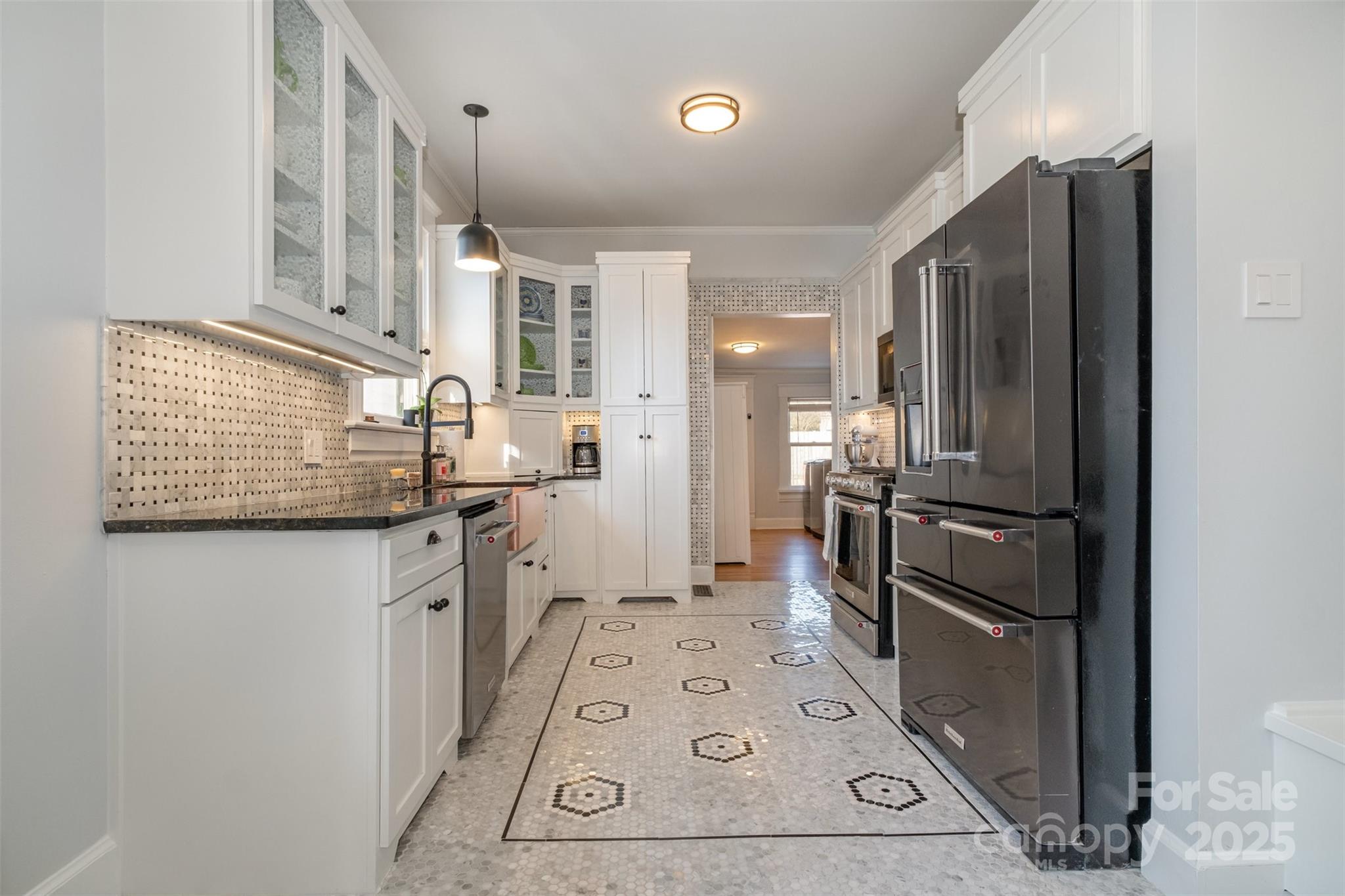 36 Yorktown Street Property Photo 10