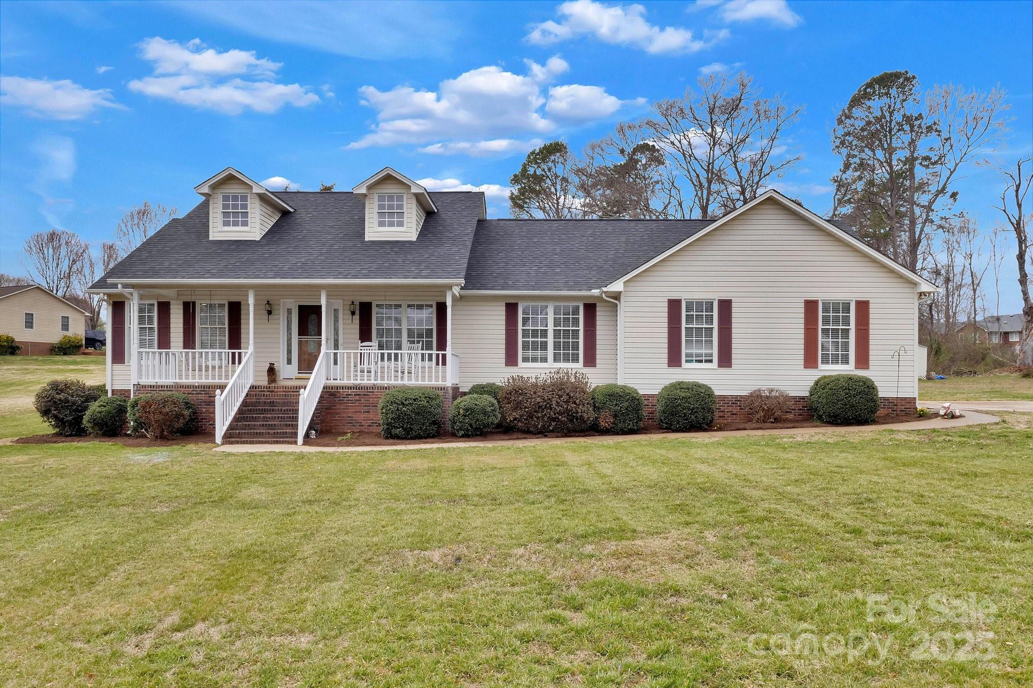 207 Silver Creek Lane Property Photo