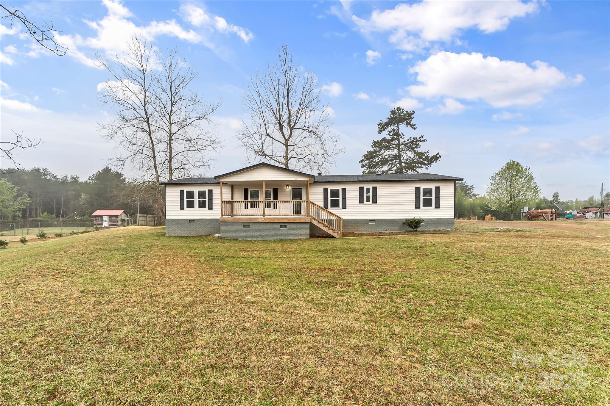 1641 Knoll Drive Property Photo