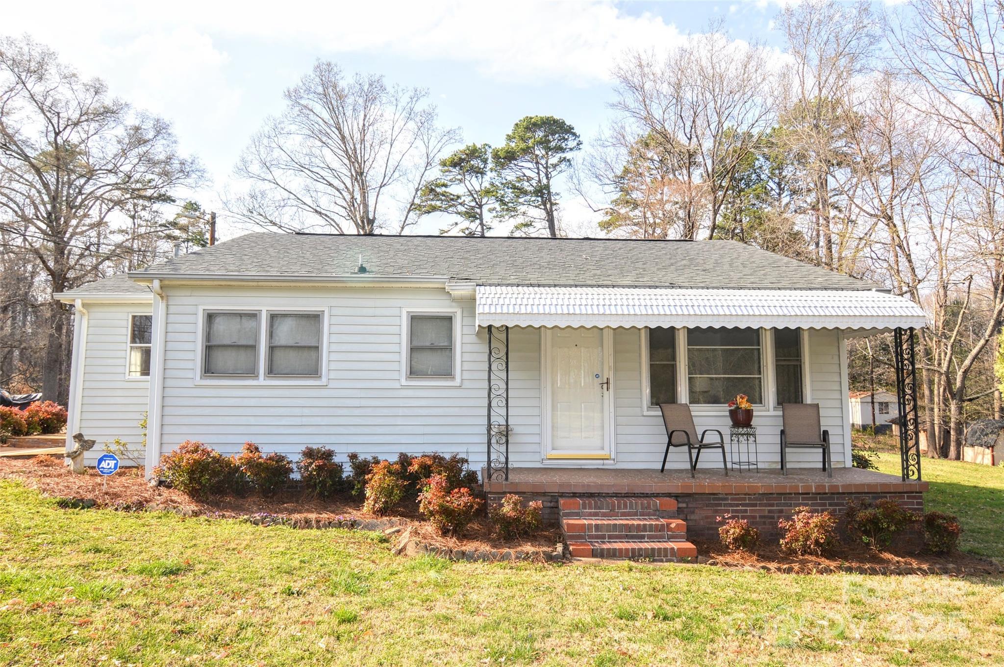 1404 Lane Road Property Photo