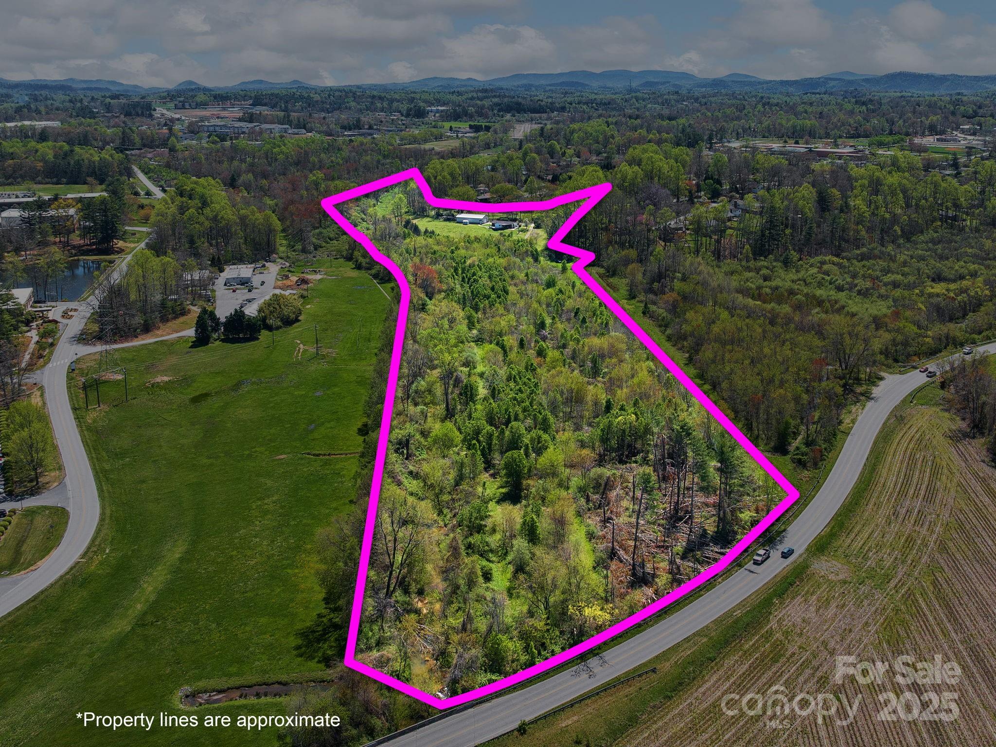 520 Loop Road Property Photo