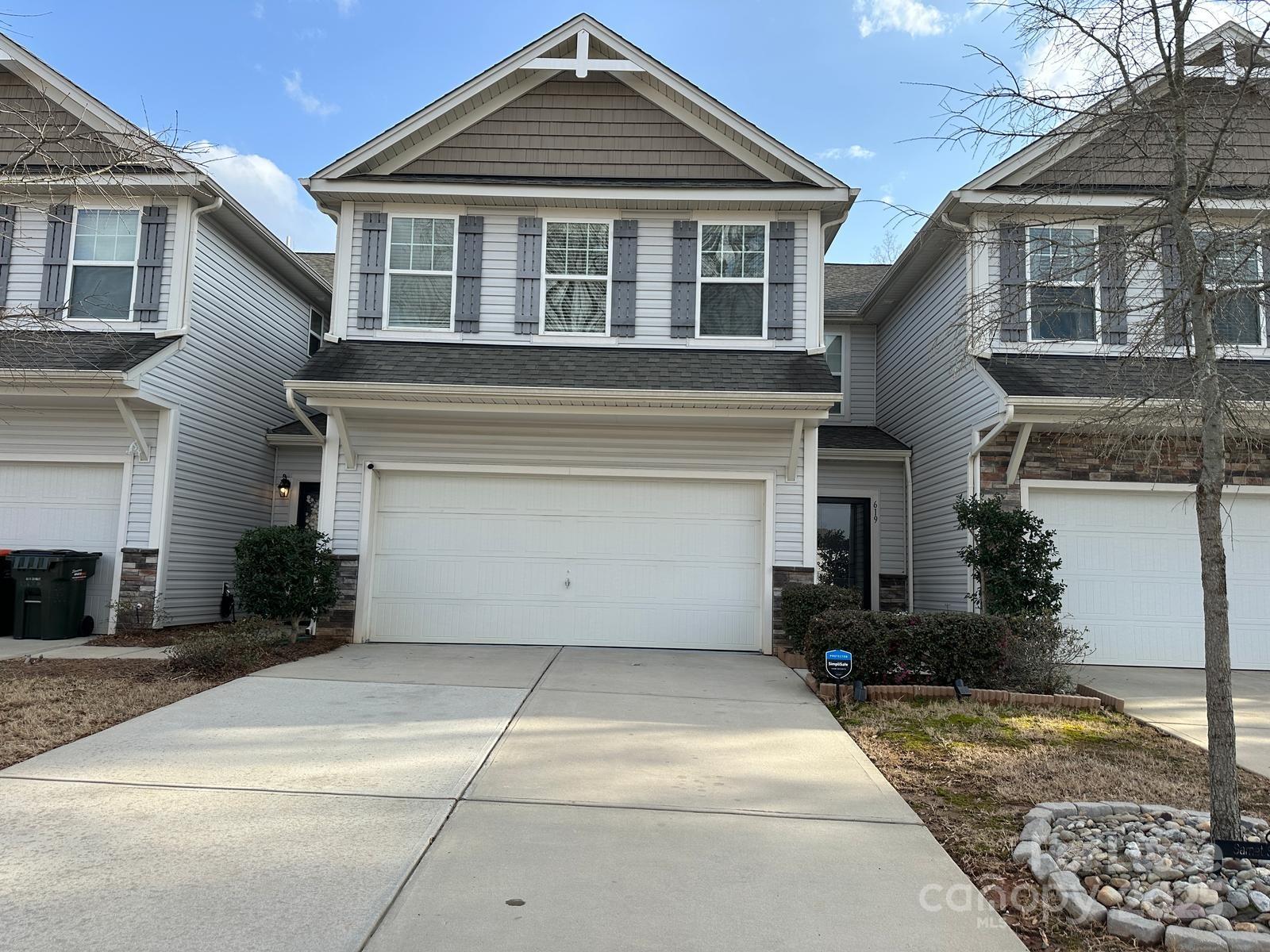619 Samet Street Property Photo