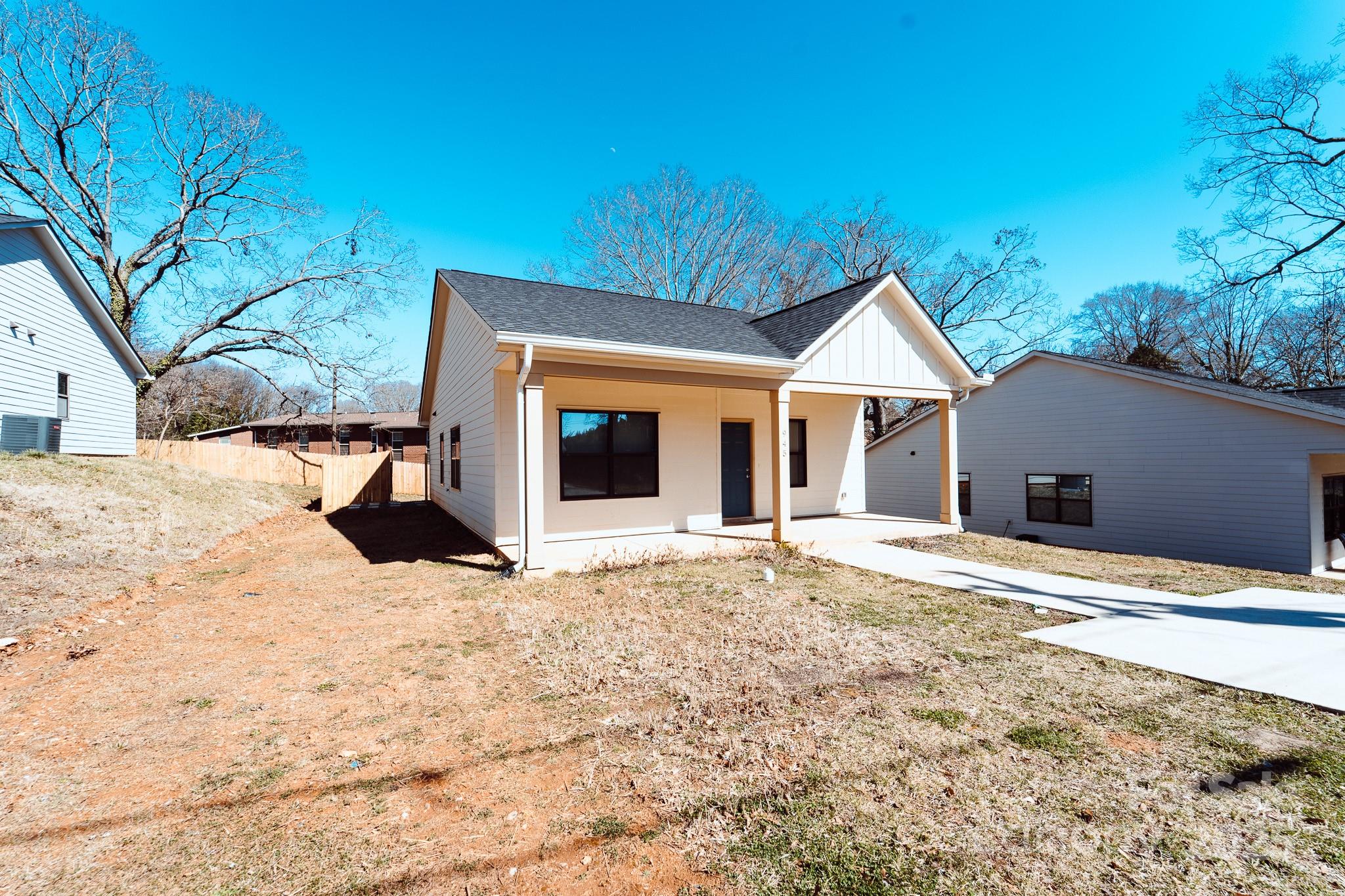 945 3rd Street Place Property Photo 1