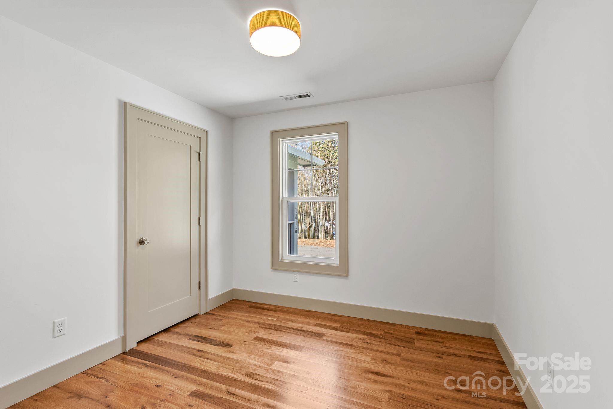 1416 Howard Gap Loop Road Property Photo 13