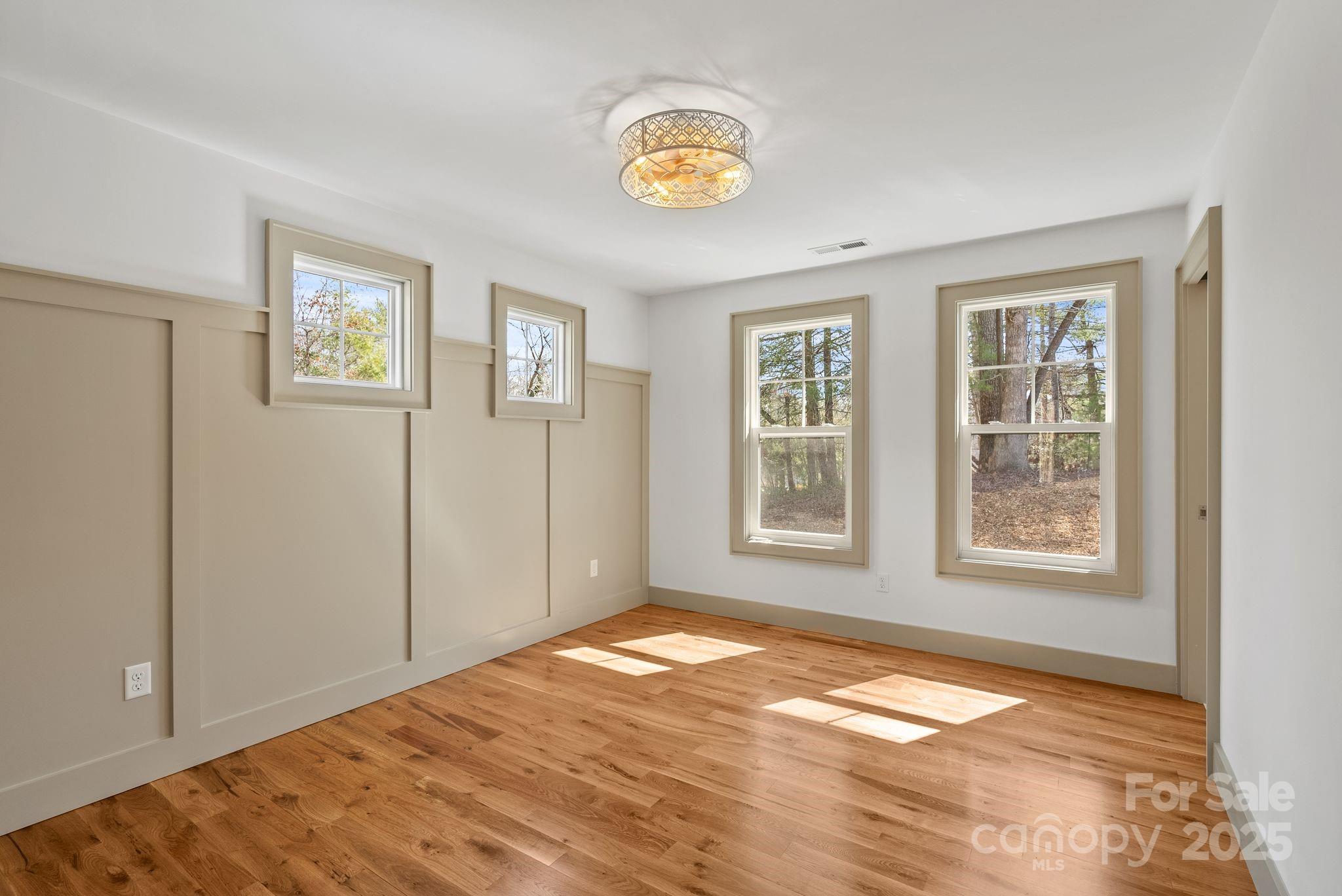 1416 Howard Gap Loop Road Property Photo 16