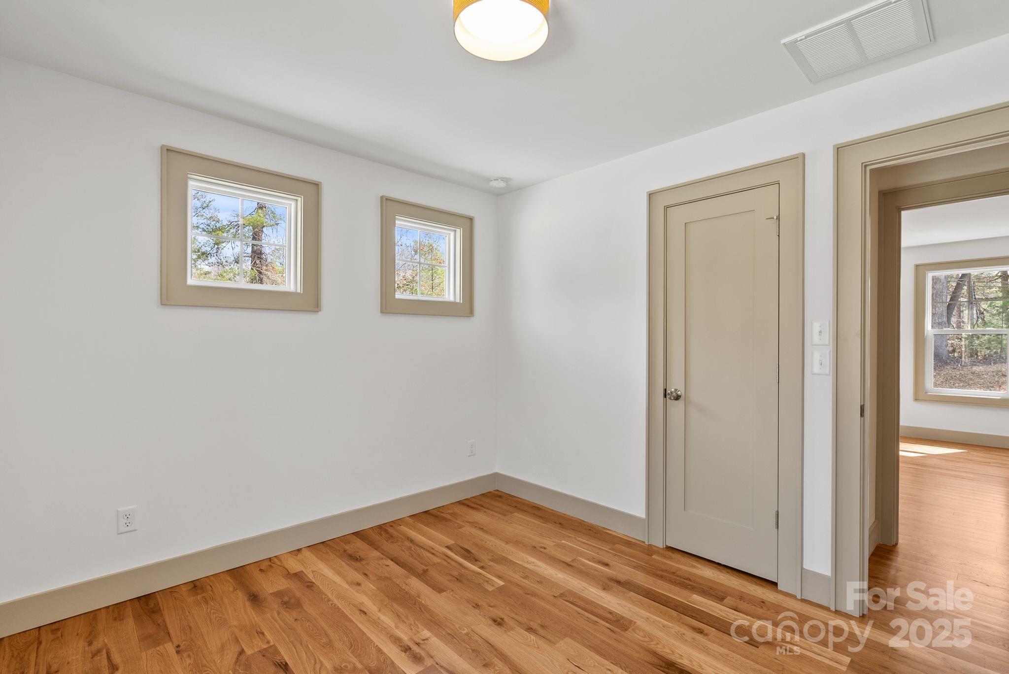 1416 Howard Gap Loop Road Property Photo 17