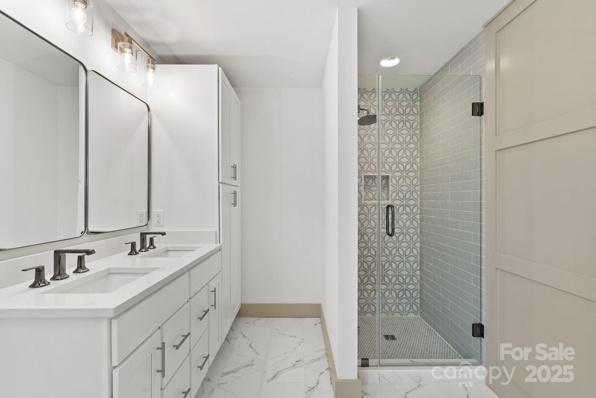 1416 Howard Gap Loop Road Property Photo 19