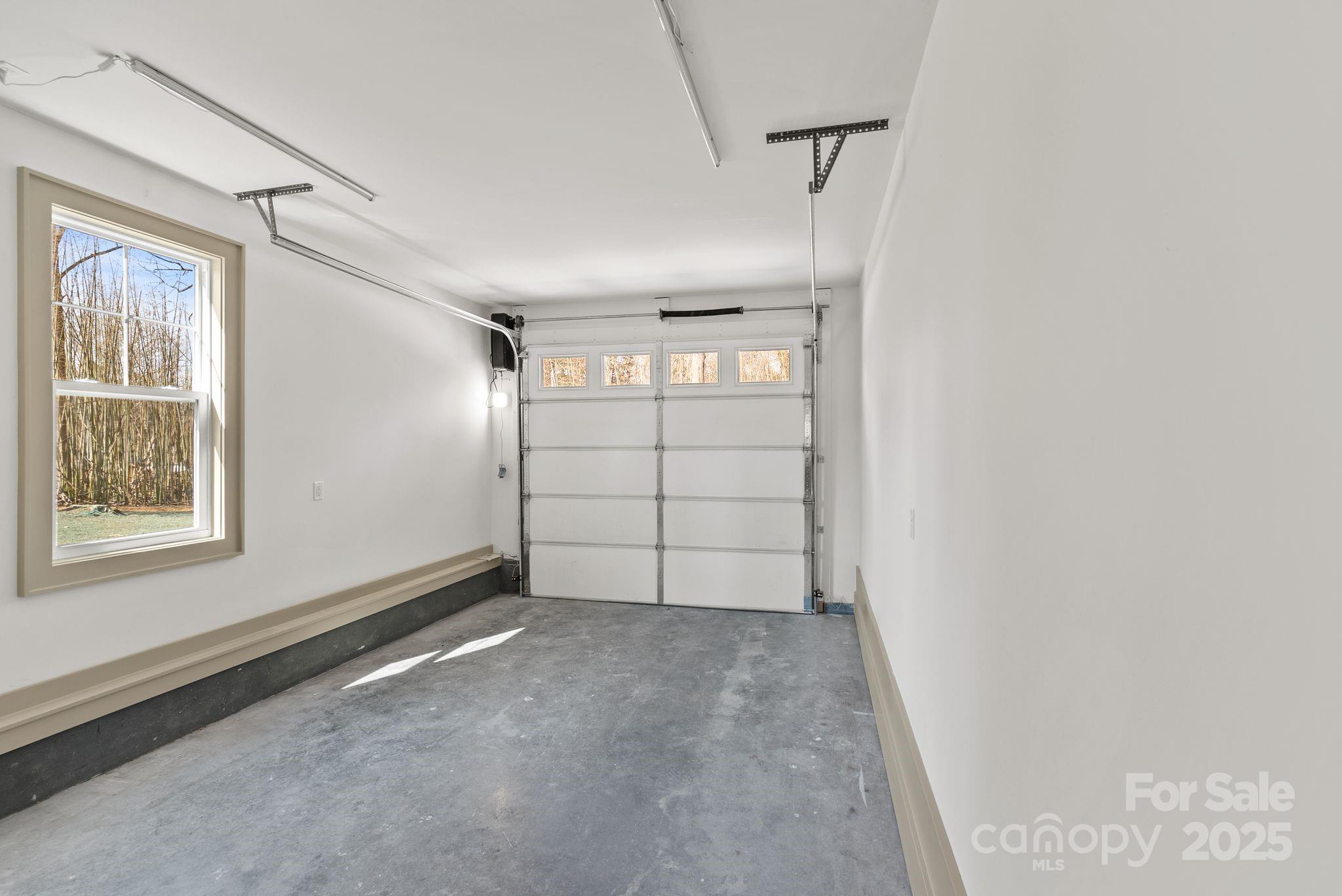 1416 Howard Gap Loop Road Property Photo 21