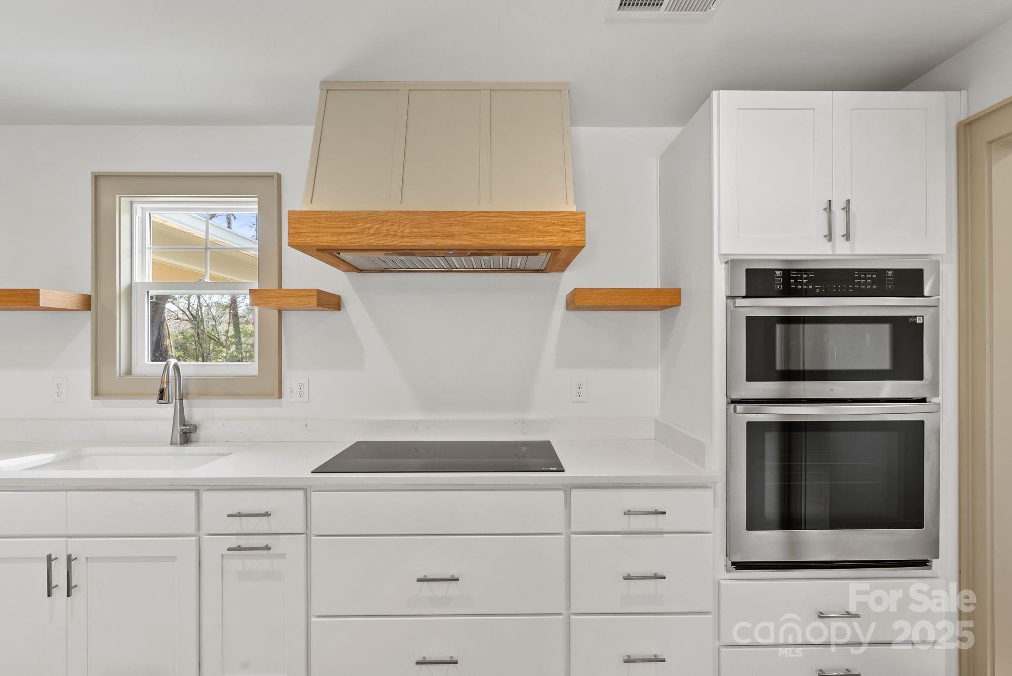 1416 Howard Gap Loop Road Property Photo 25