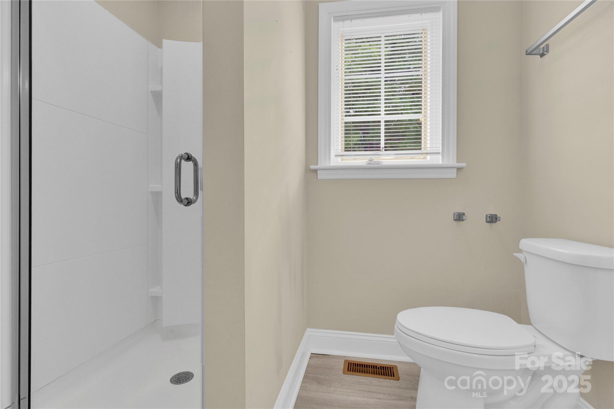 920 Oakridge Farm Highway Property Photo 18