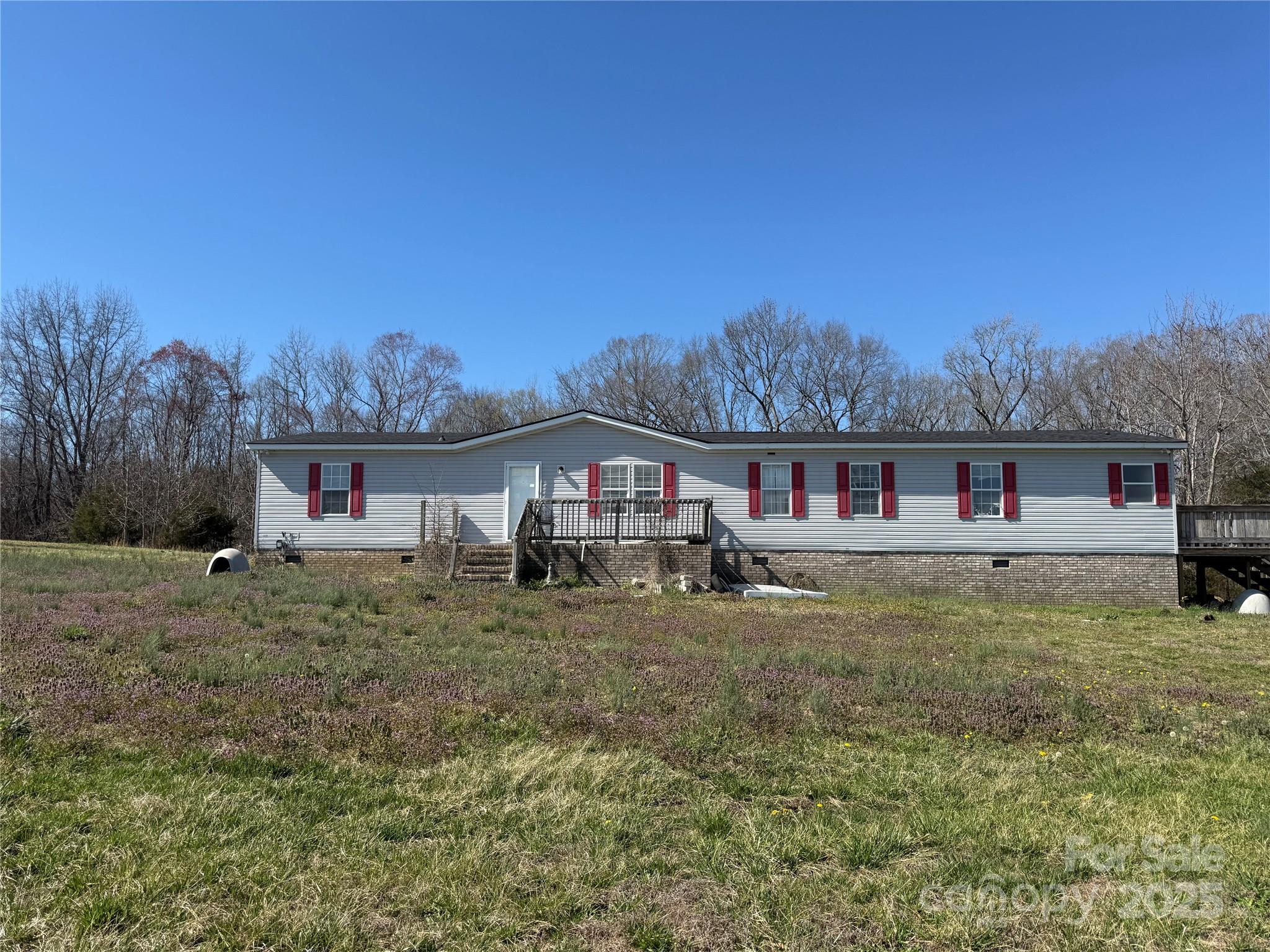 28137 Real Estate Listings Main Image