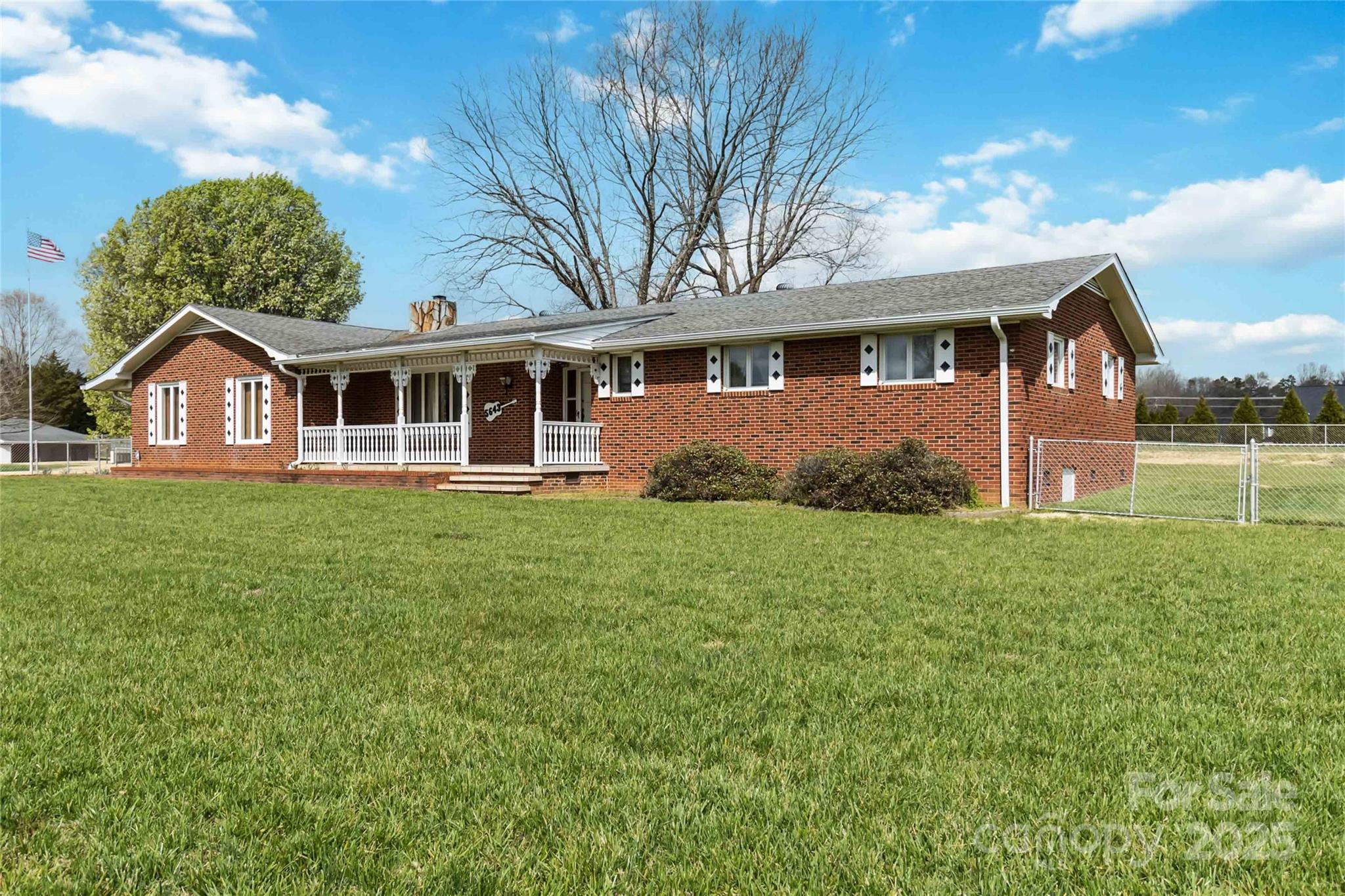 5643 Twinkle Drive Property Photo 1