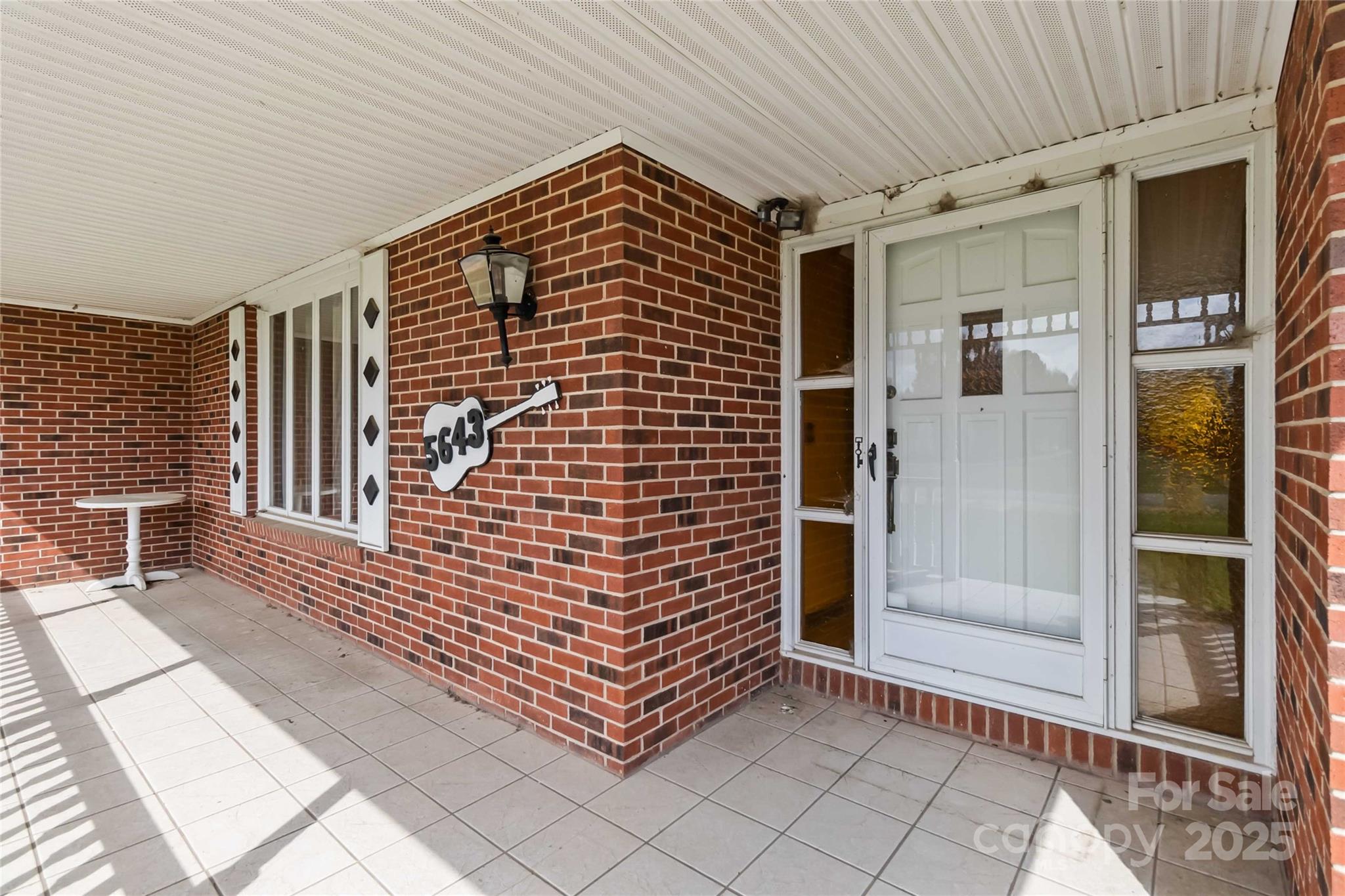 5643 Twinkle Drive Property Photo 4
