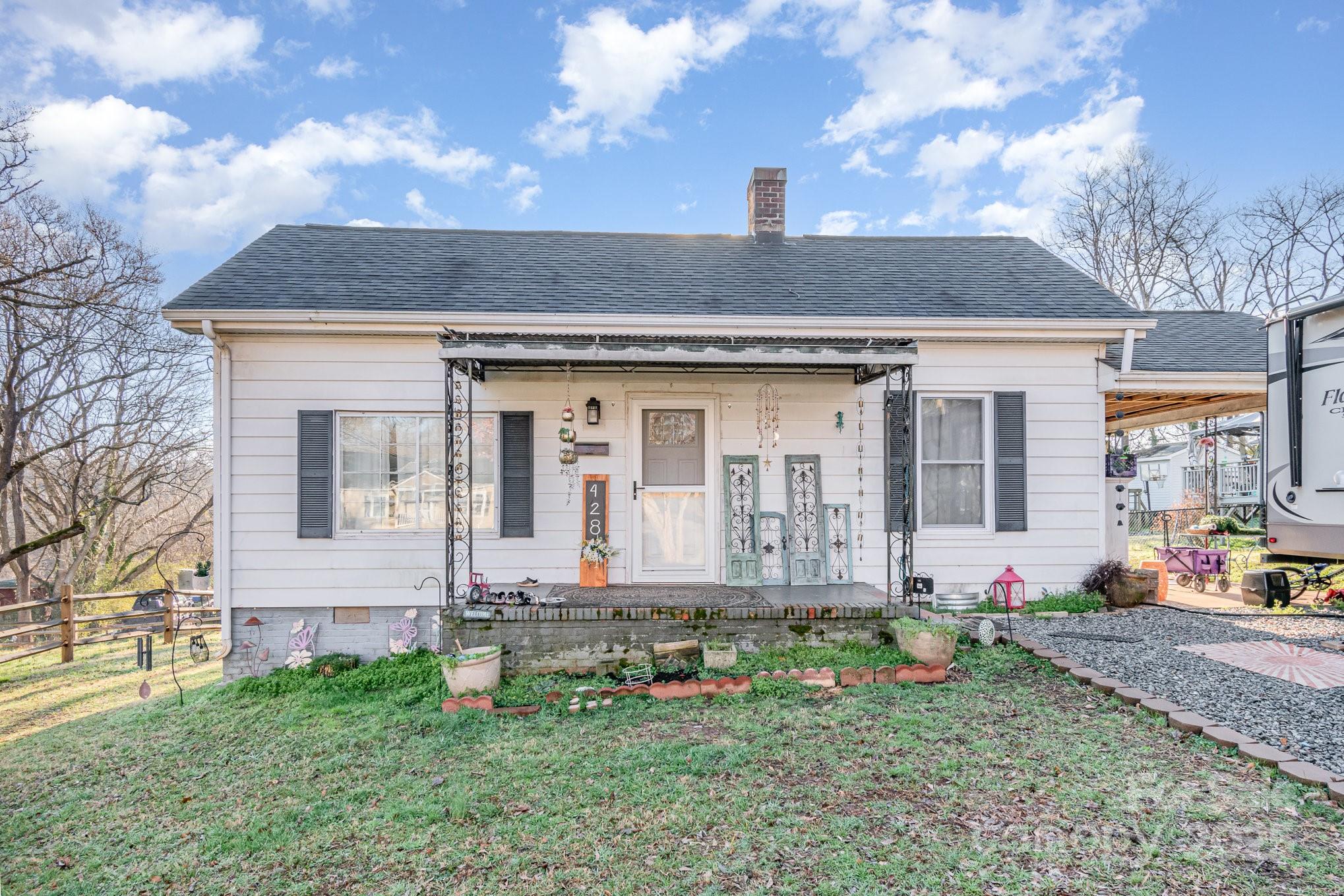 428 Norton Road Property Photo