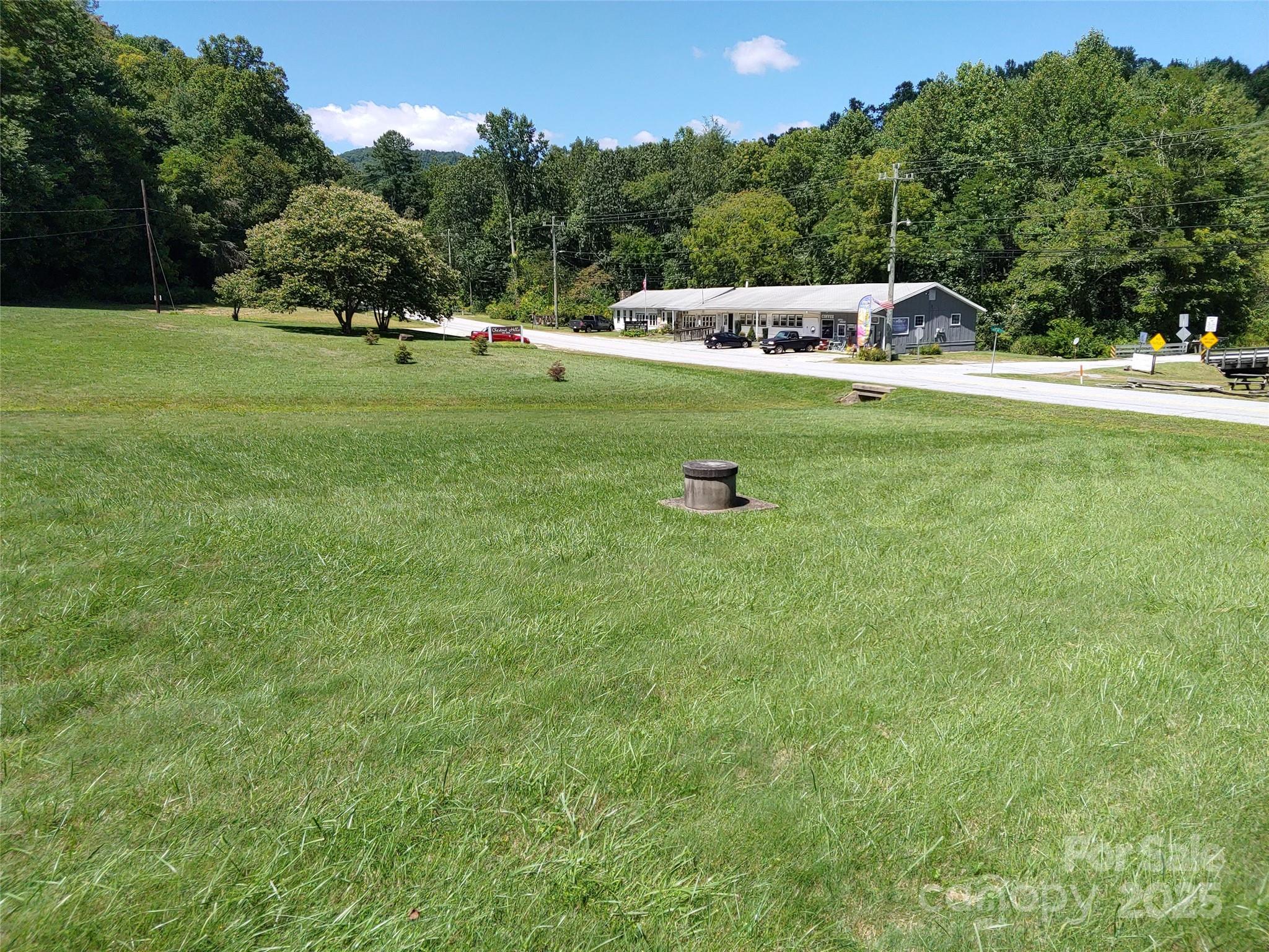 0000 Thomasville Lane Property Photo 9