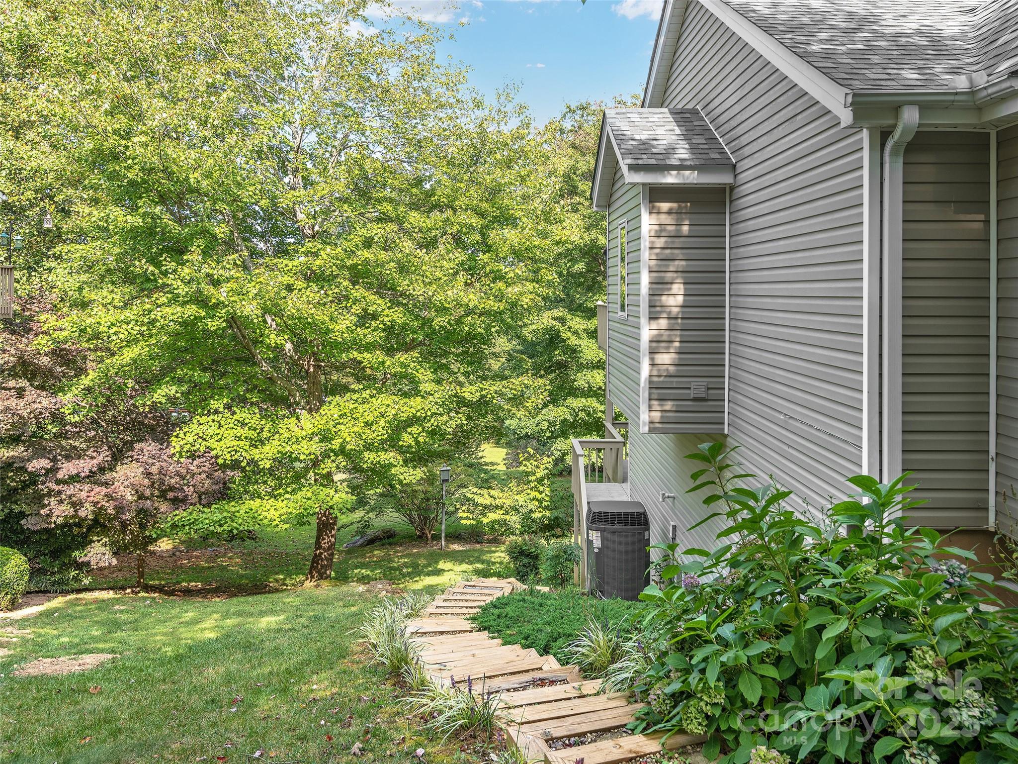 105 Valley Hill Drive Property Photo 33