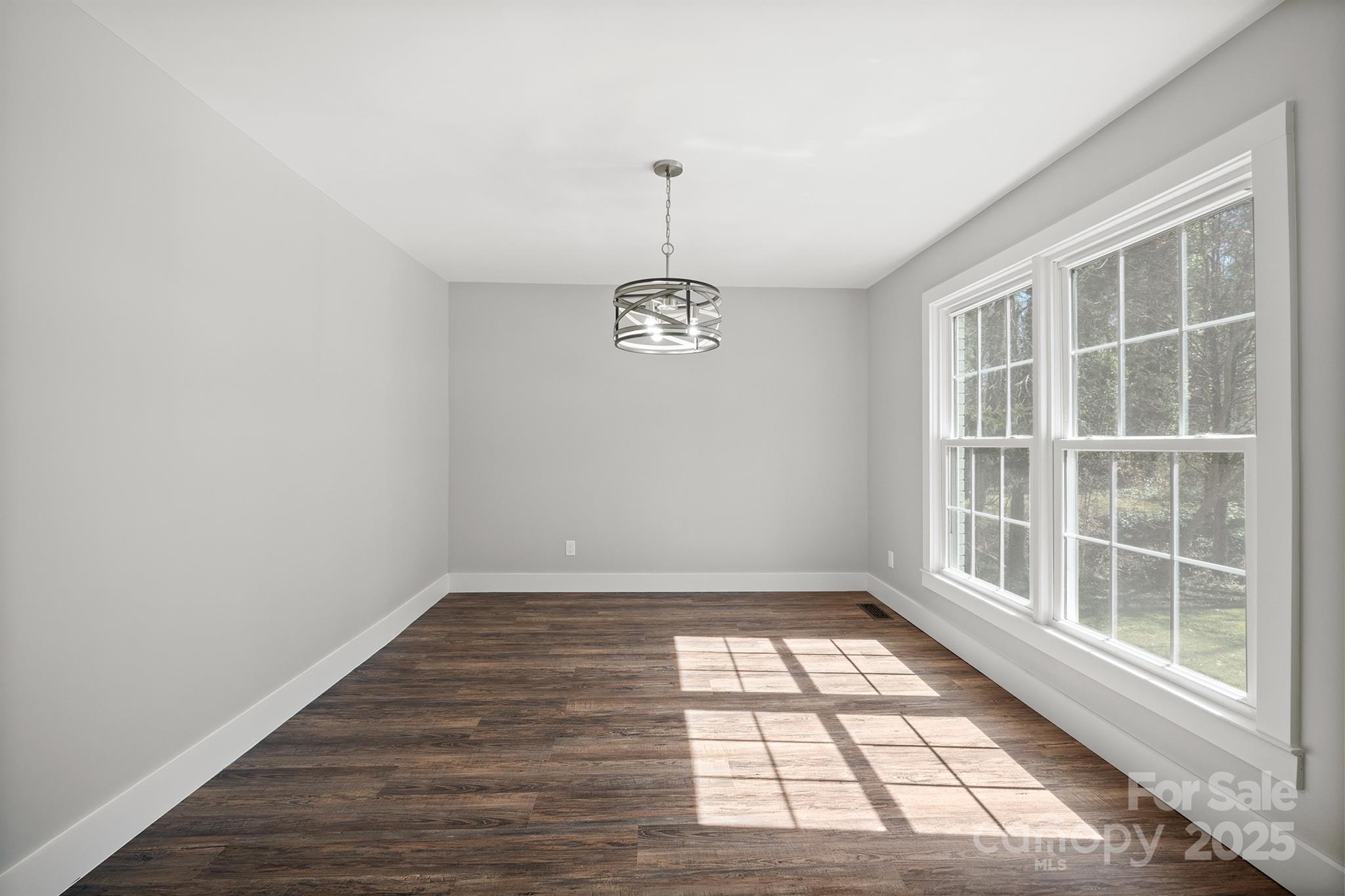 306 7th Street Place Property Photo 14