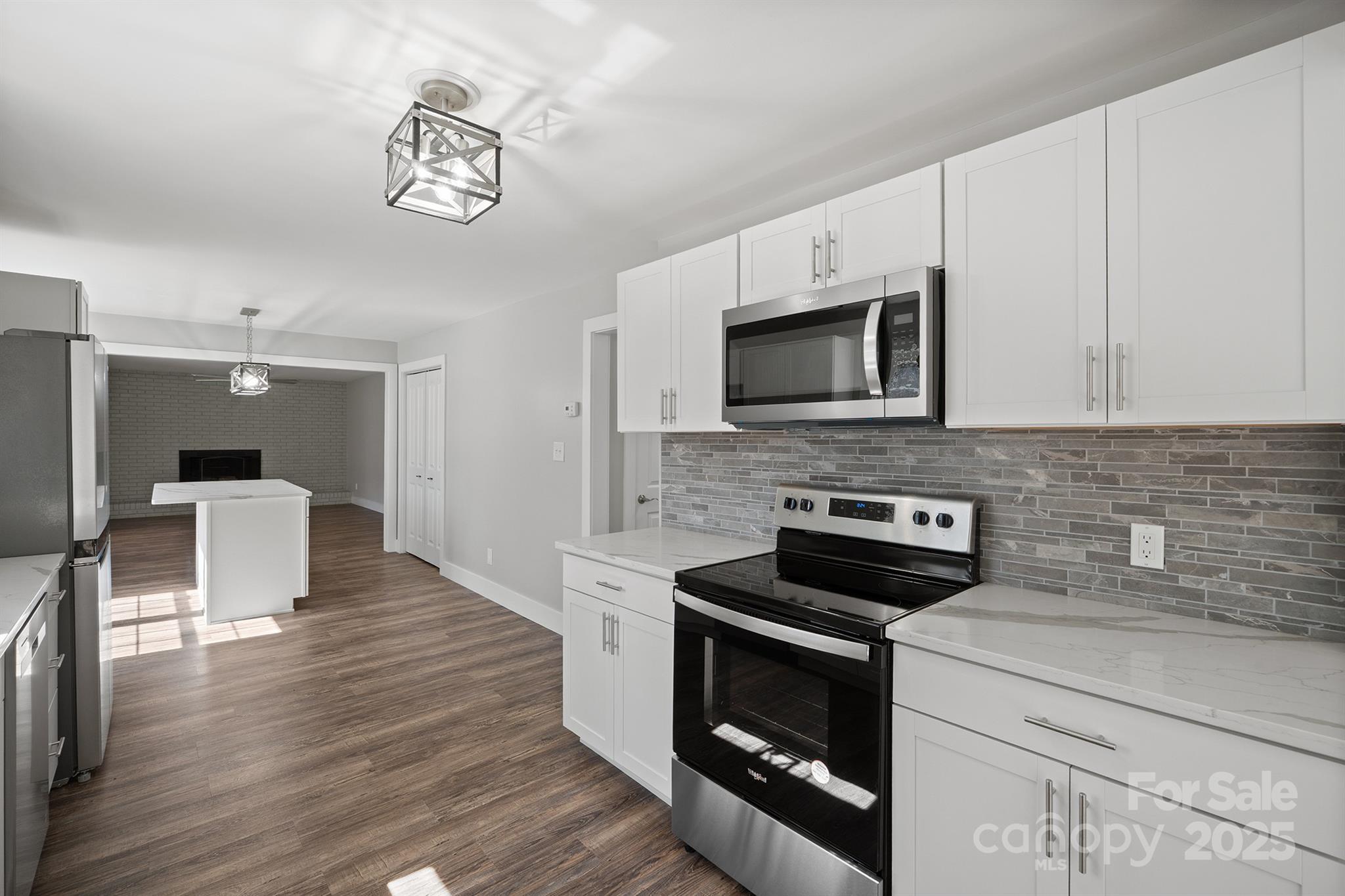 306 7th Street Place Property Photo 18