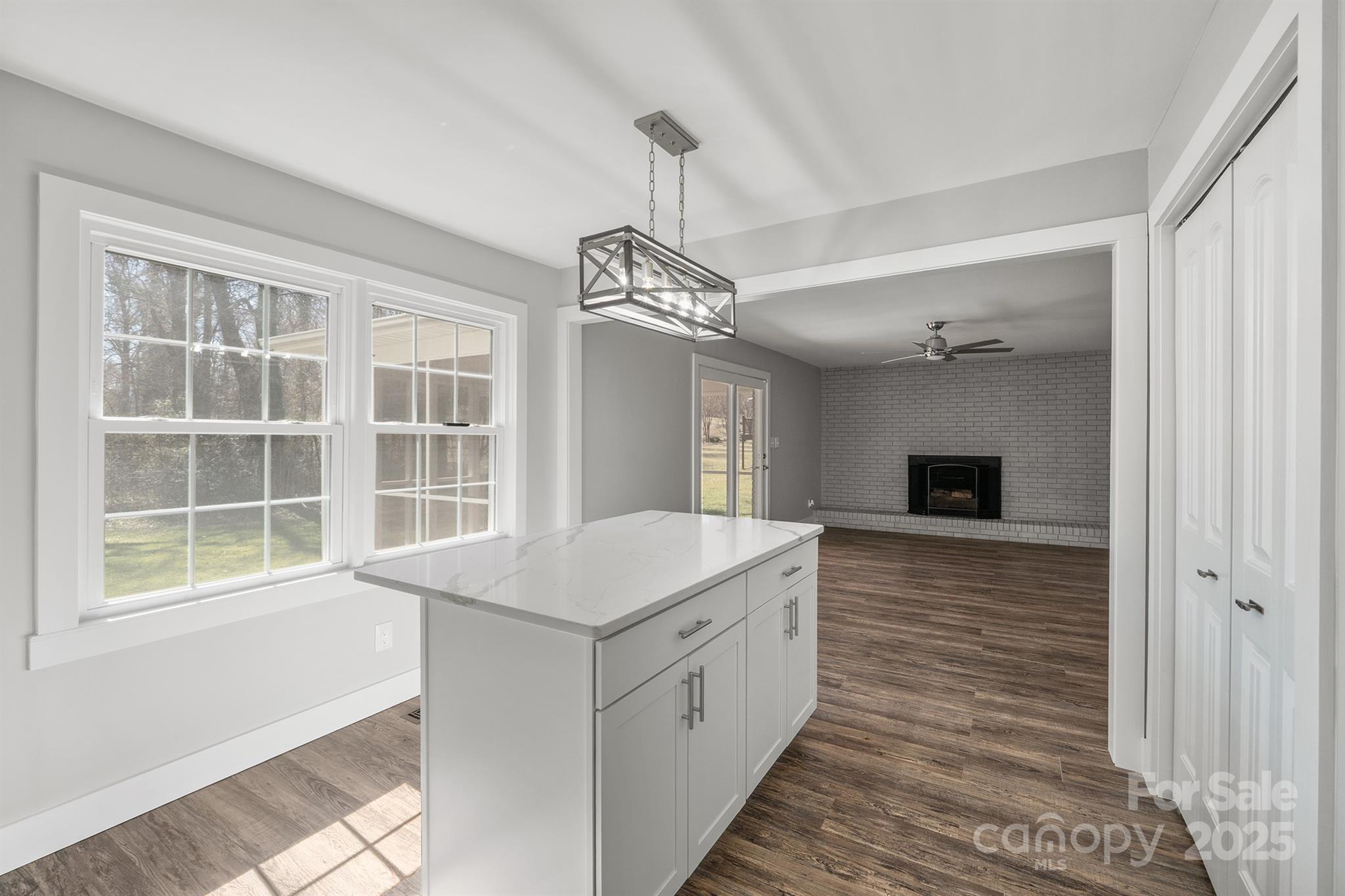 306 7th Street Place Property Photo 21