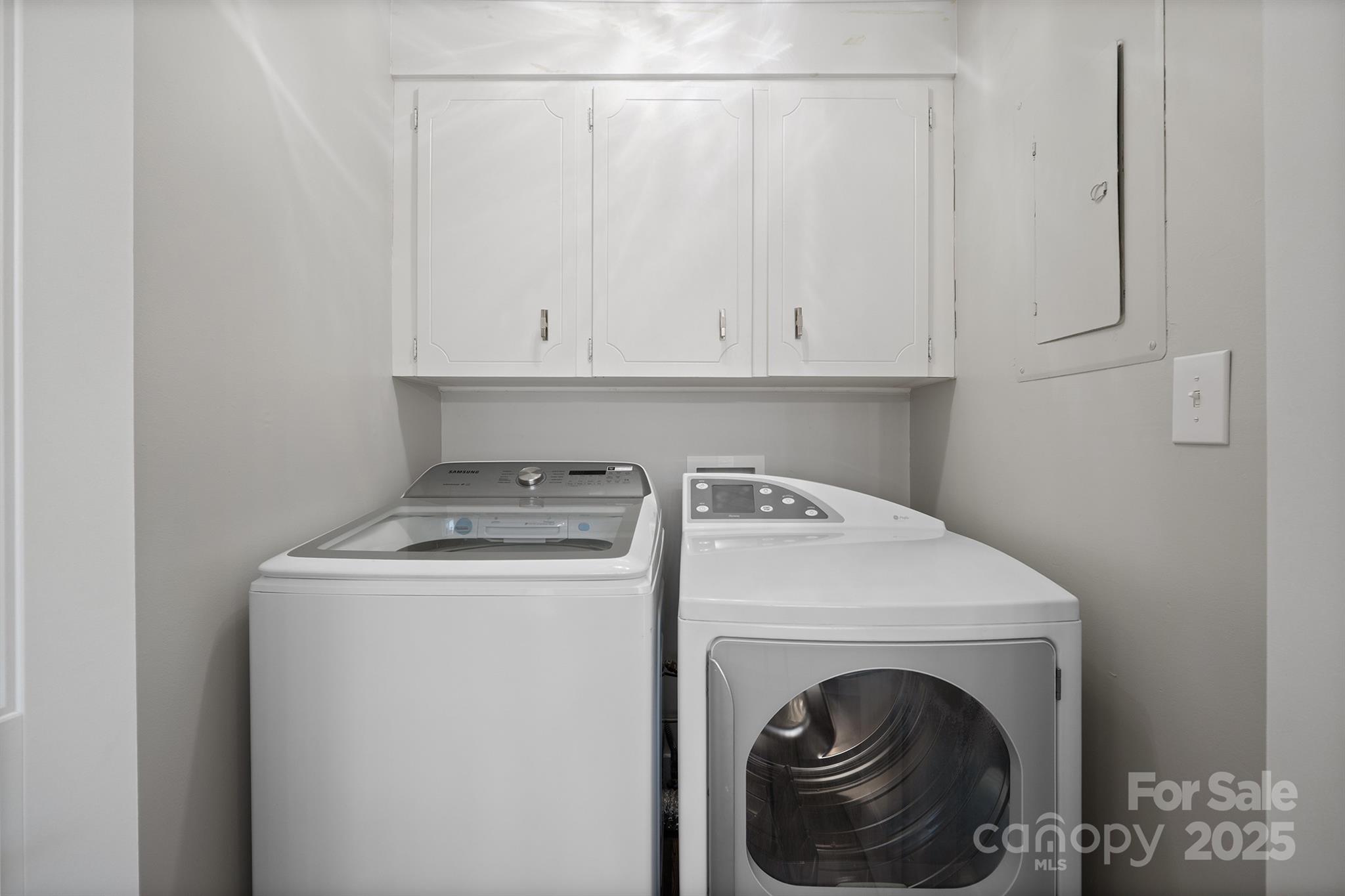 306 7th Street Place Property Photo 23