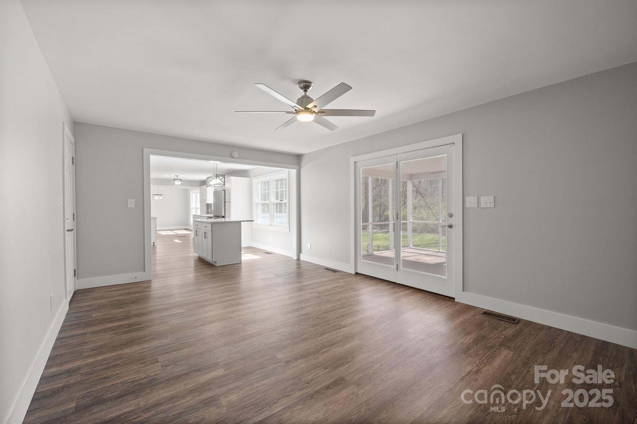 306 7th Street Place Property Photo 25