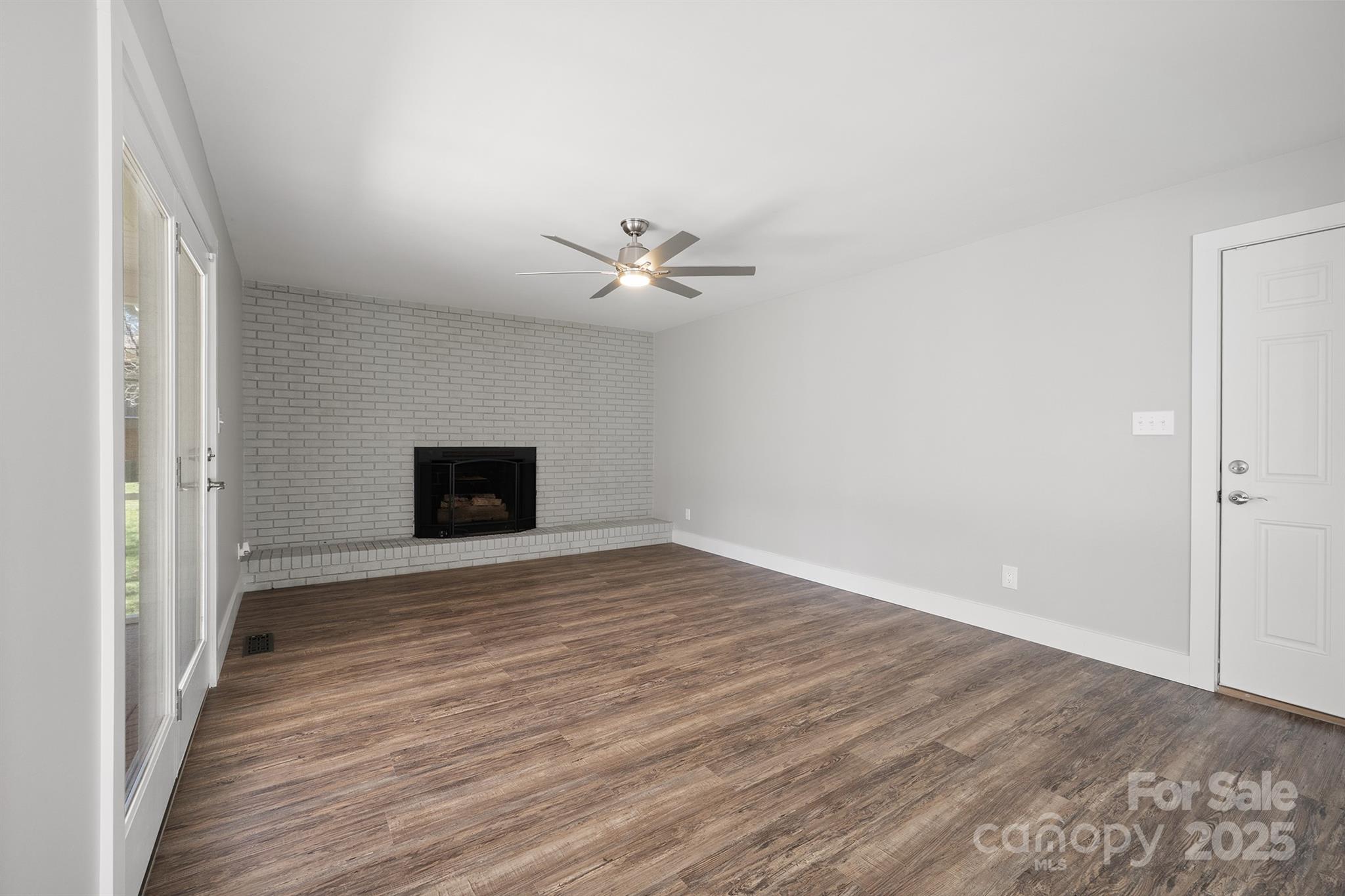 306 7th Street Place Property Photo 26