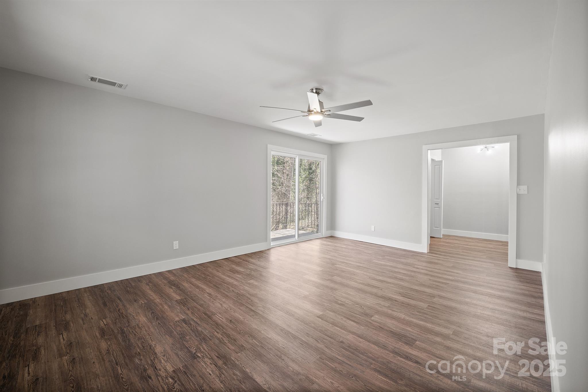 306 7th Street Place Property Photo 28