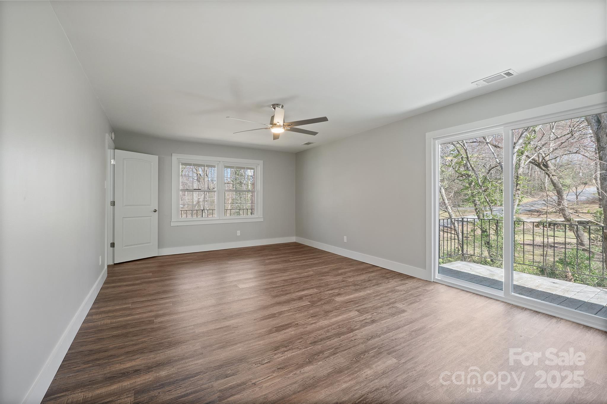 306 7th Street Place Property Photo 30