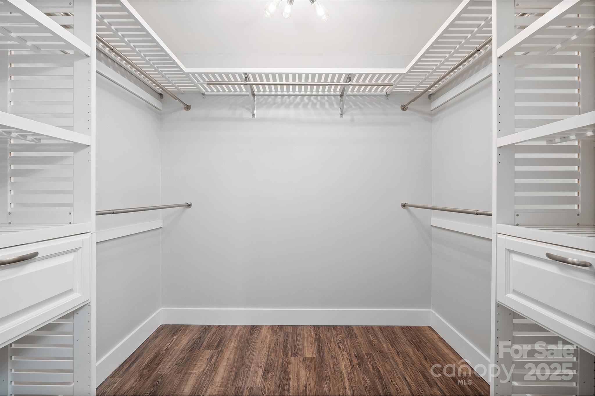 306 7th Street Place Property Photo 32