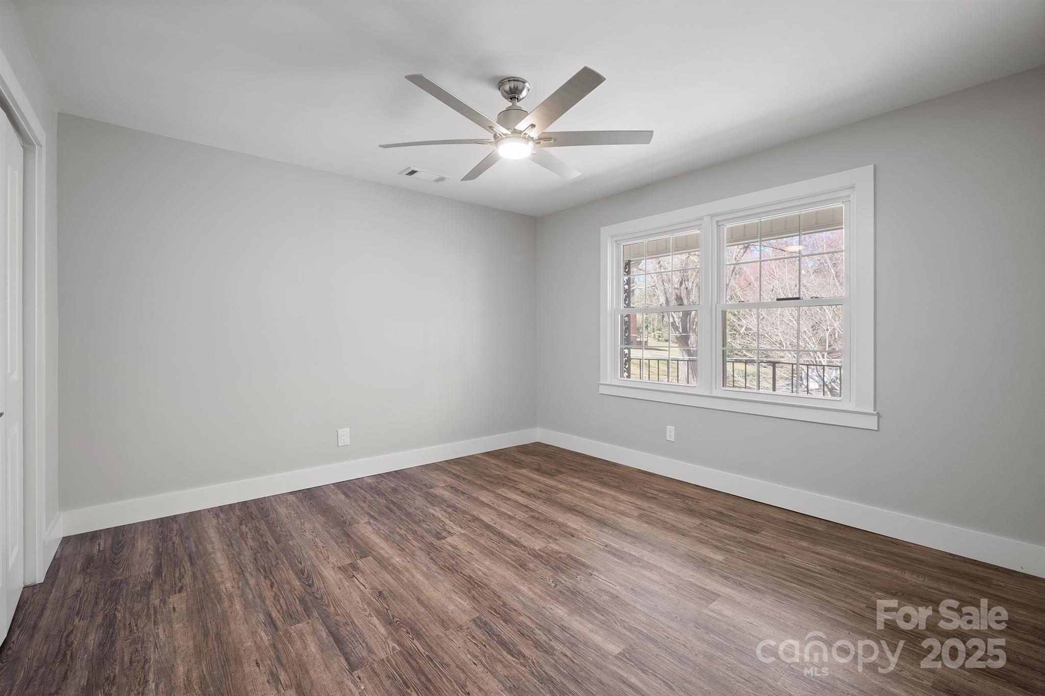 306 7th Street Place Property Photo 36