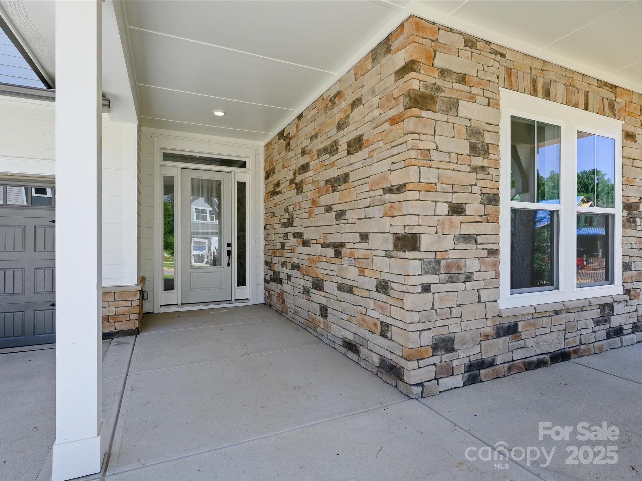 11209 Shreveport Drive Property Photo 2