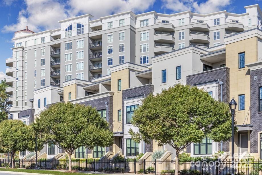 909 Camden Grandview Road A1-th Property Photo 1