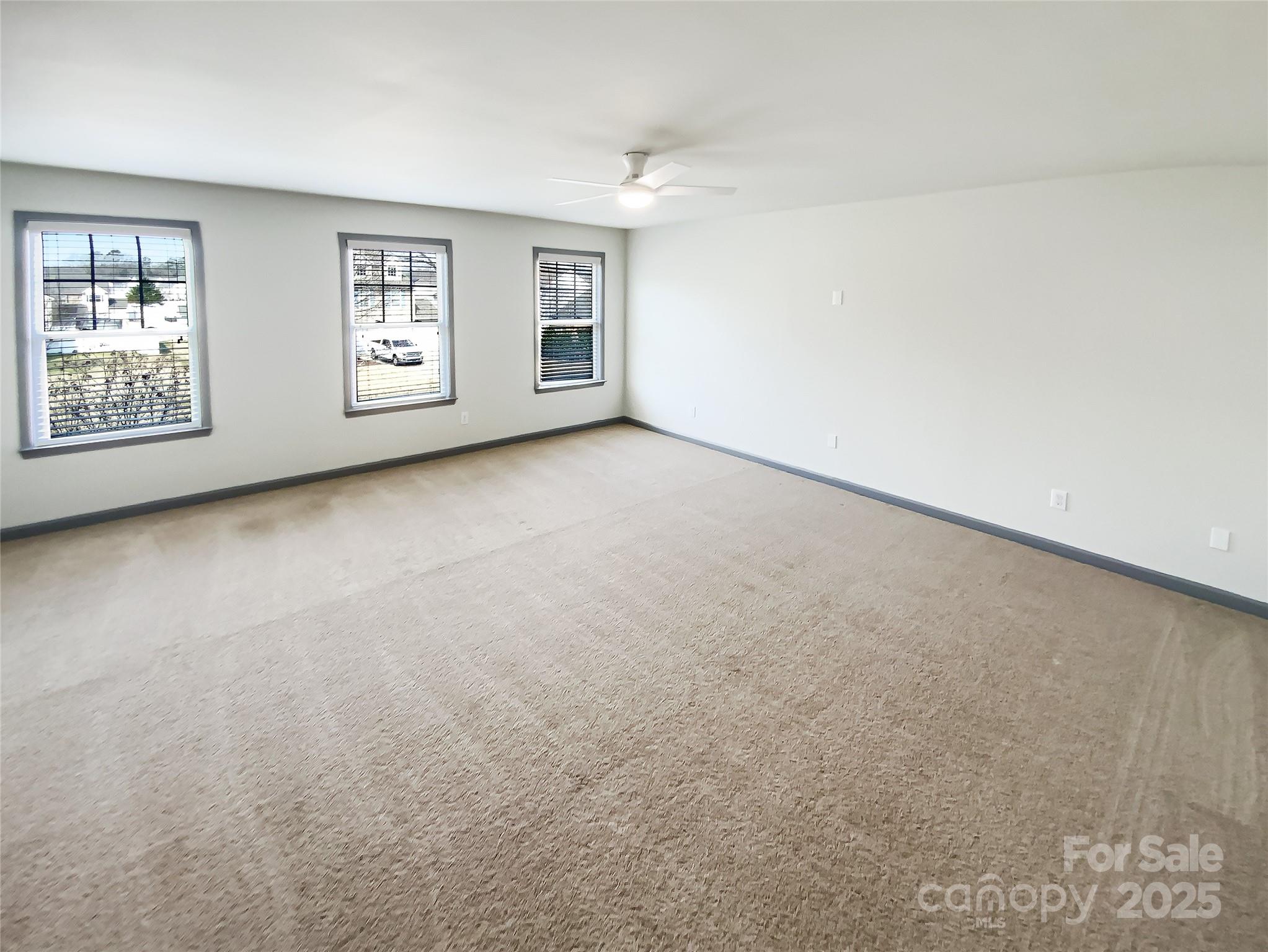 5006 Brodie Lane Property Photo 16