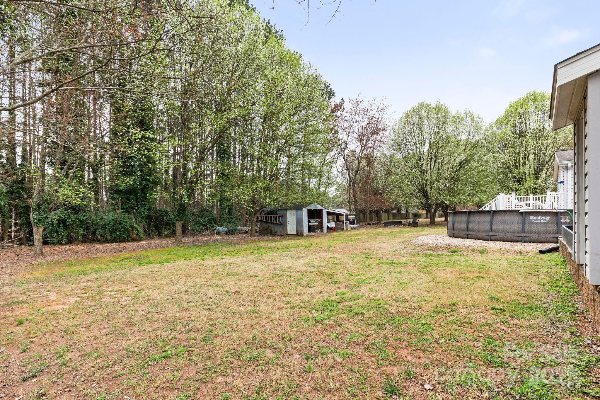 117 Pine Bluff Drive Property Photo 28